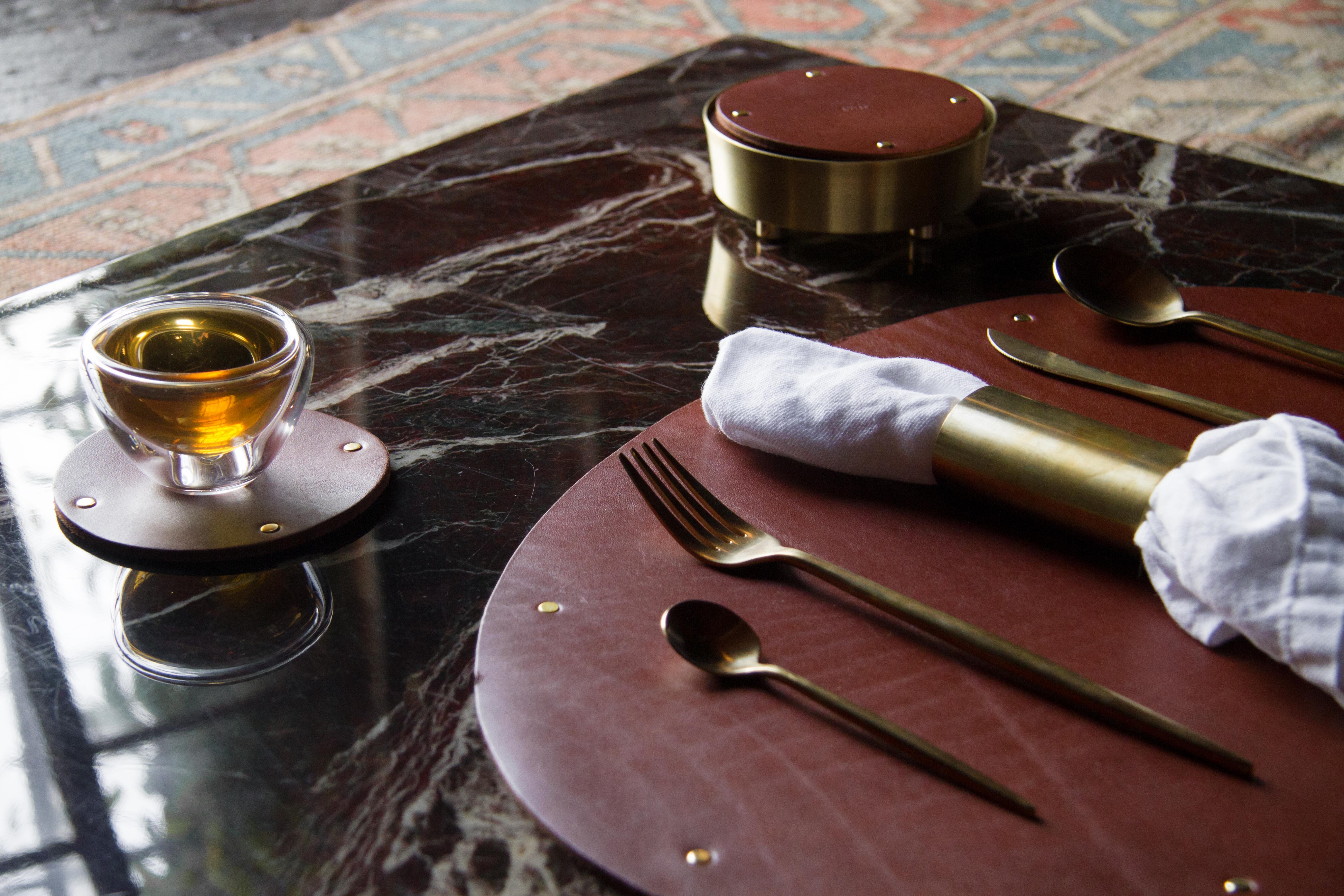 Leather and Brass Placemat Set (Set of 4) Brown In New Condition For Sale In Paonia, CO