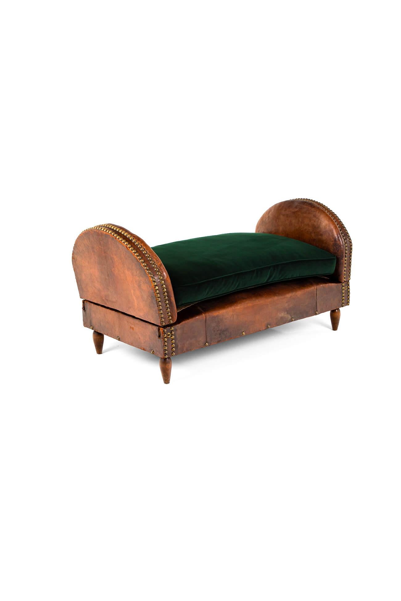 Leather and Brass studded Day bed For Sale 6