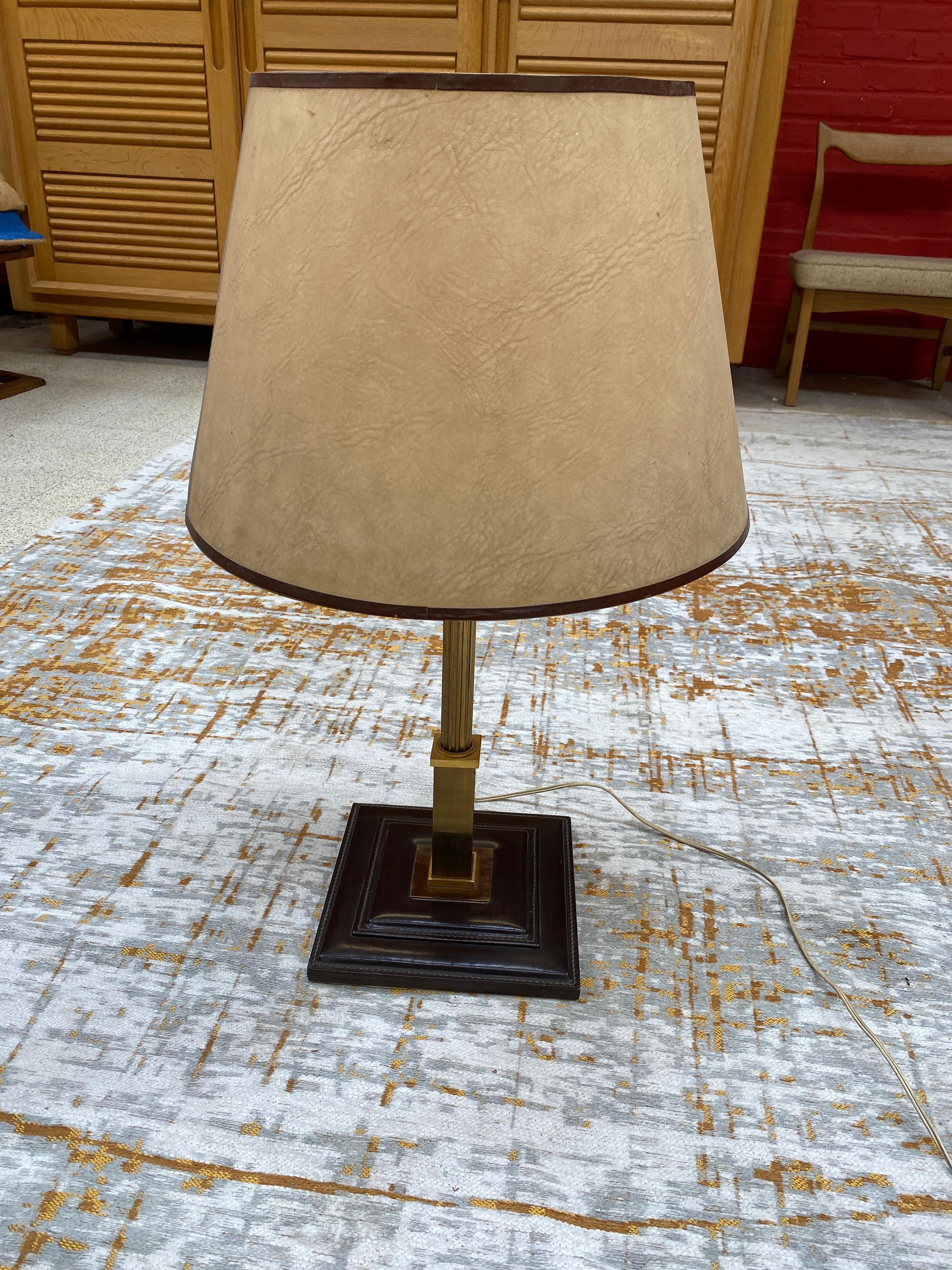 Leather and Brass Table Lamp Attributed to Jacques Adnet, circa 1950 For Sale 3