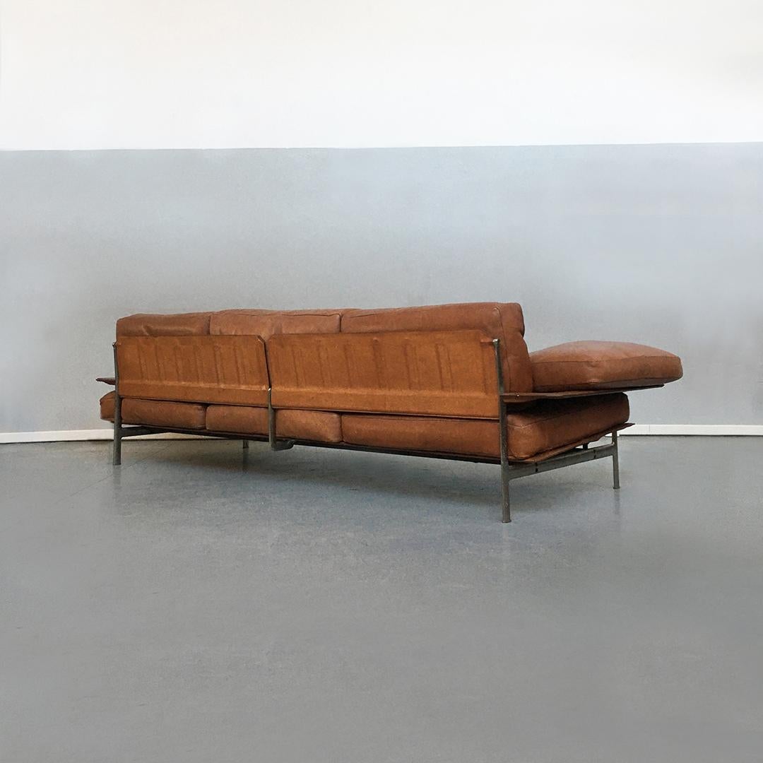 Leather and Burnished Steel Sofa Diesis by Antonio Citterio for B&B Italia, 1979 In Good Condition In MIlano, IT