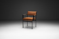 Sillón de cuero y metal diseñado por Cees Braakman para Pastoe, Países Bajos, década de 1960
