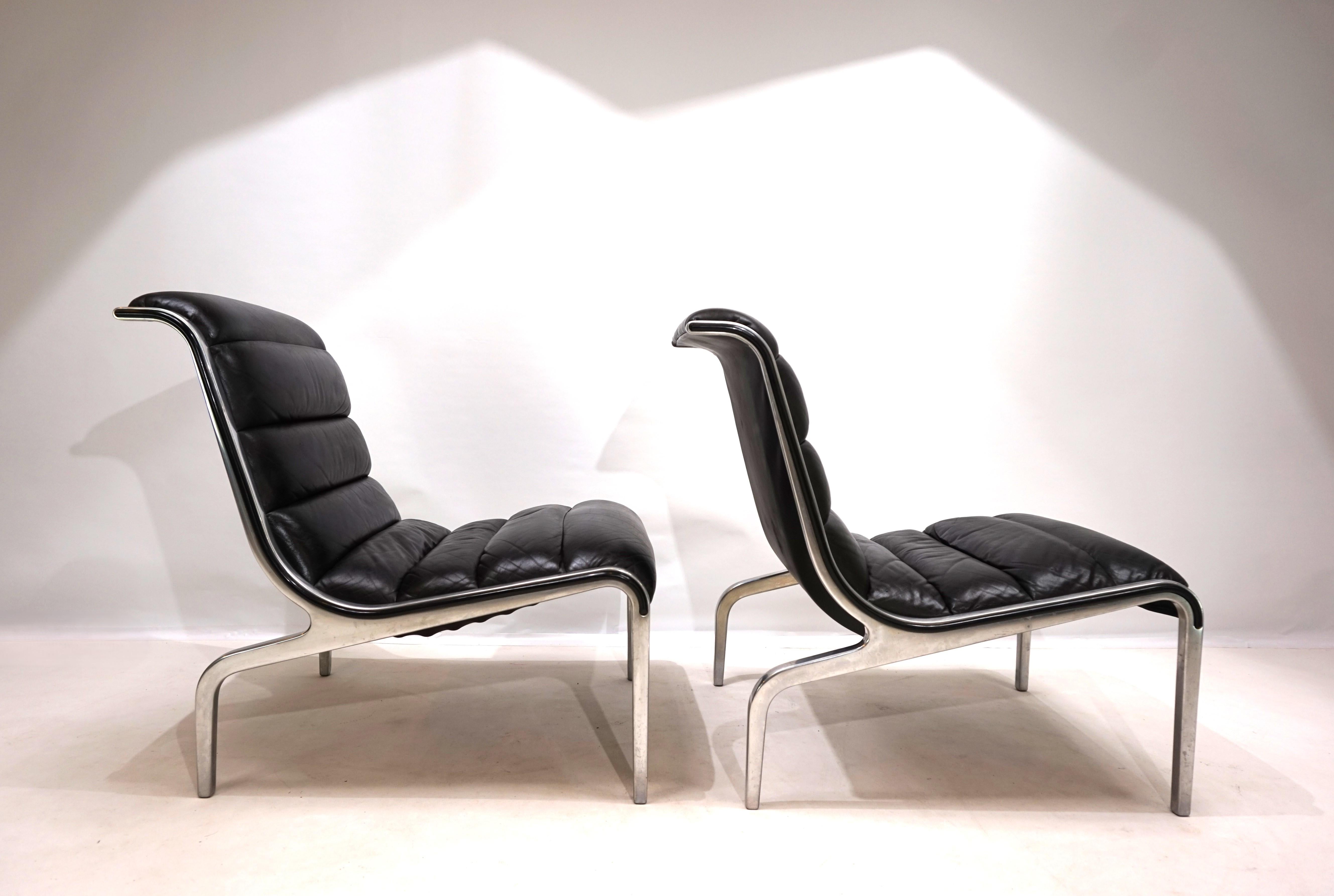 Leather and metal lounge chair, 1970 3