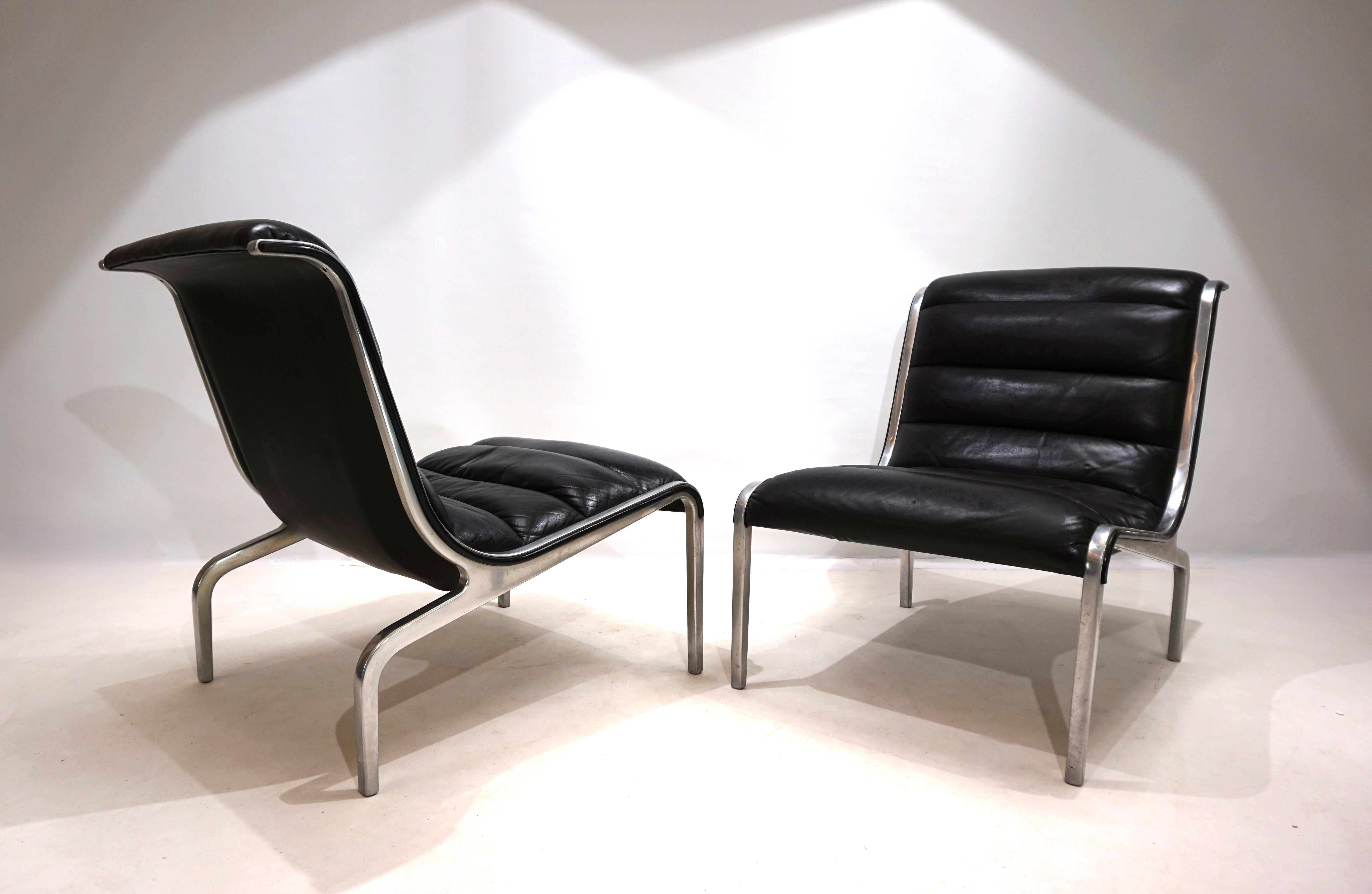 Leather and metal lounge chair, 1970 5