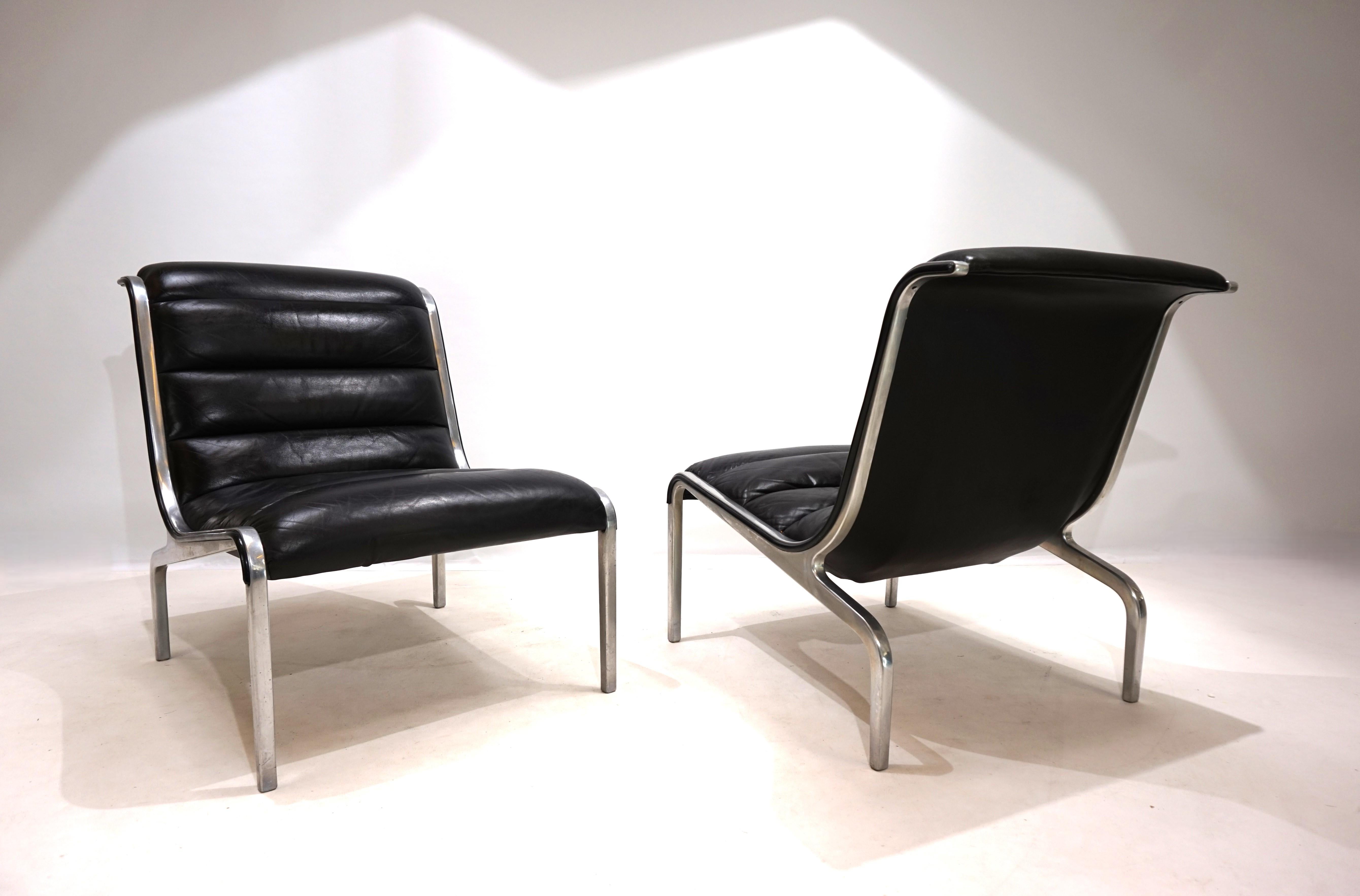 Leather and metal lounge chair, 1970 6