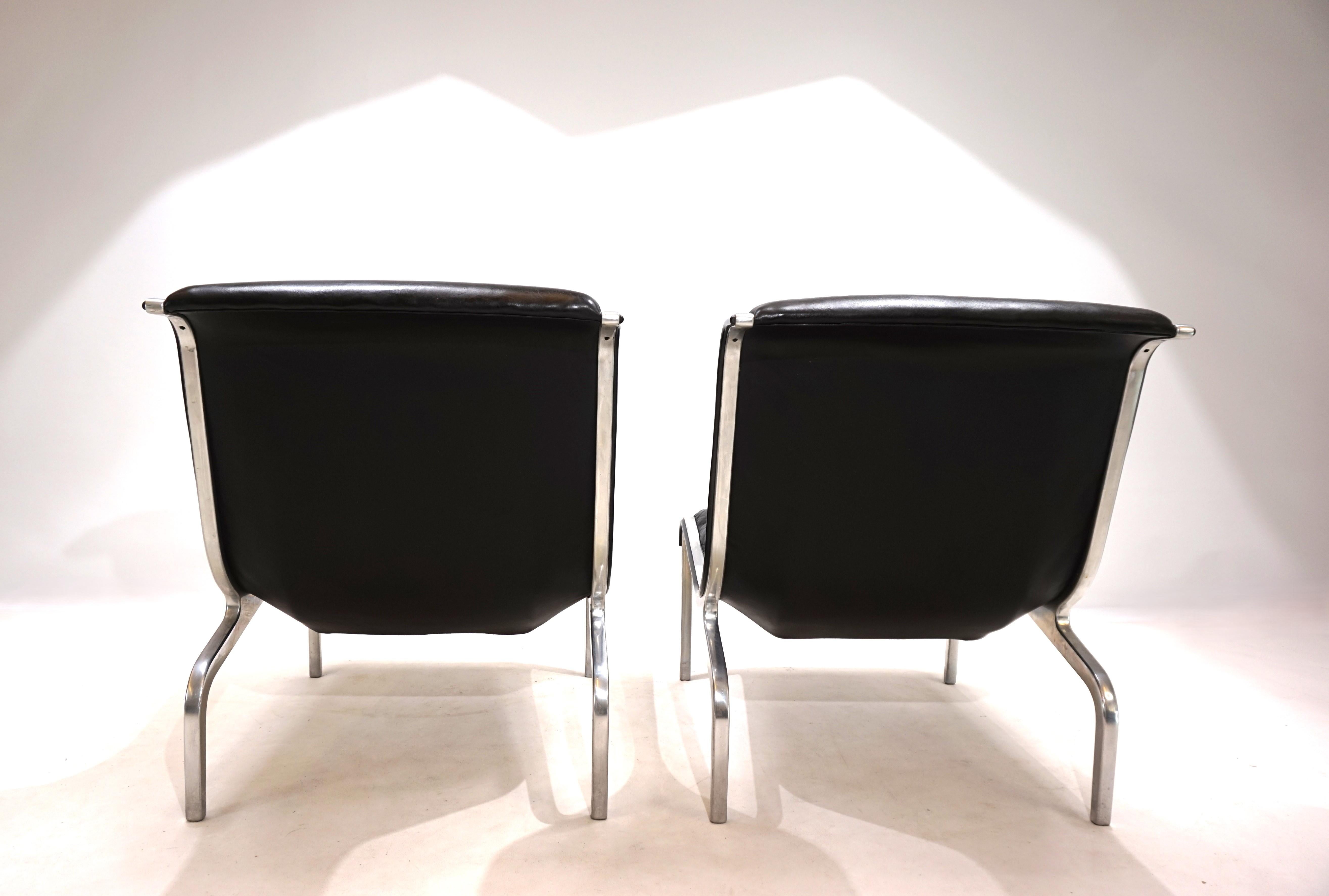 Leather and metal lounge chair, 1970 8