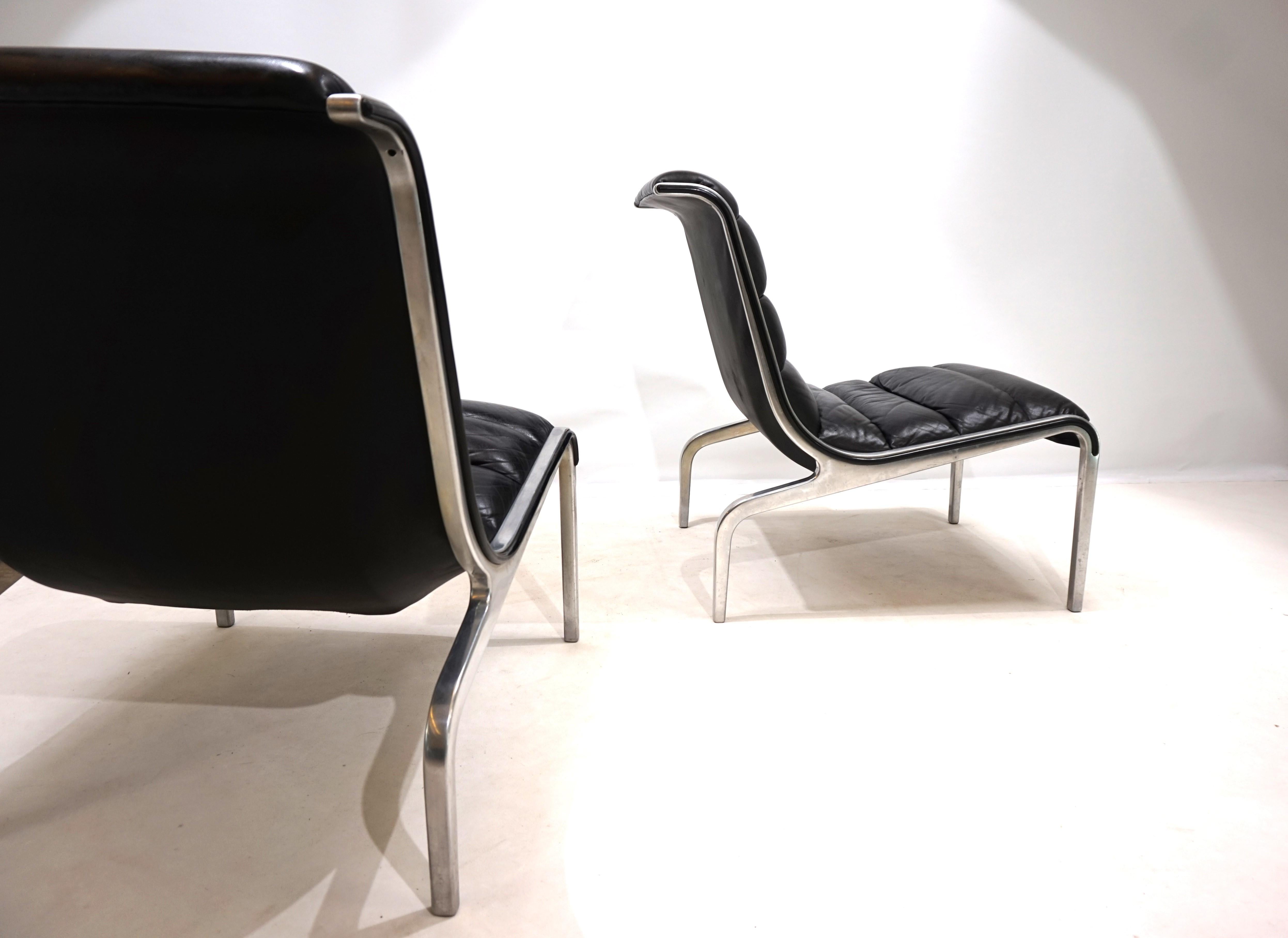Leather and metal lounge chair, 1970 In Good Condition In Ludwigslust, DE