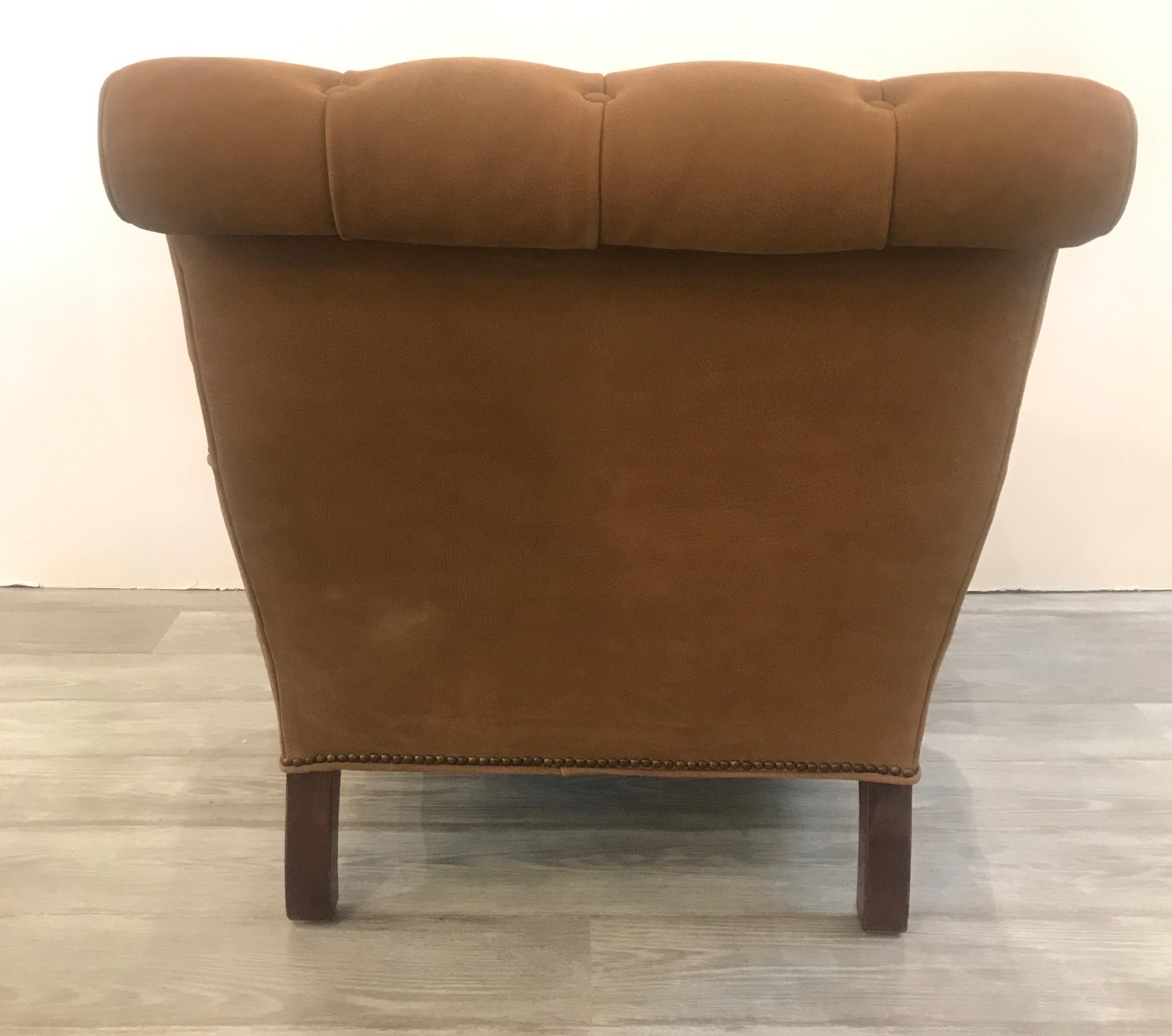 Leather and Nail Head Trim Lounge Chair In Excellent Condition In Lambertville, NJ