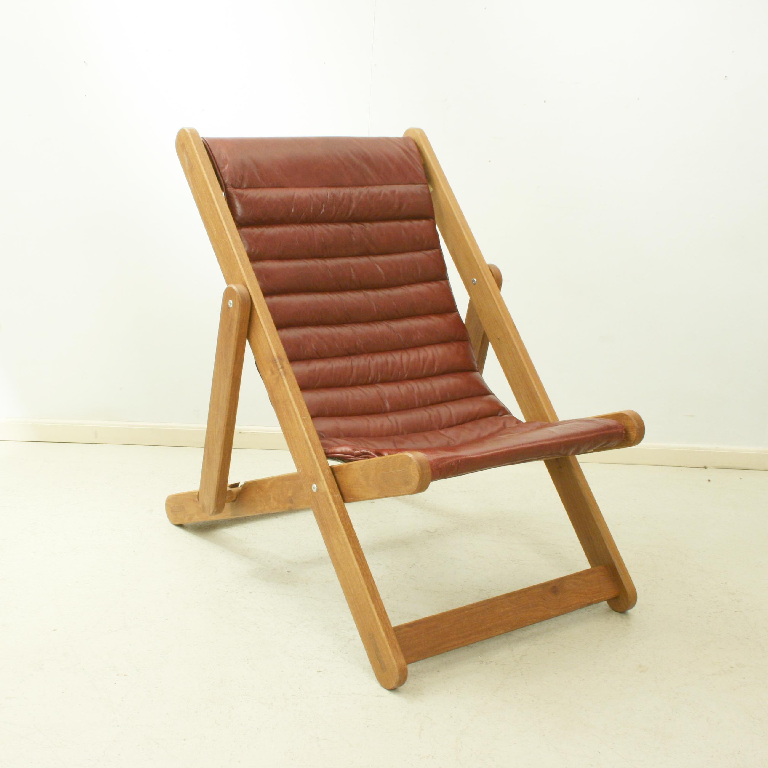 Contemporary Leather And Oak Deck Chair For Sale