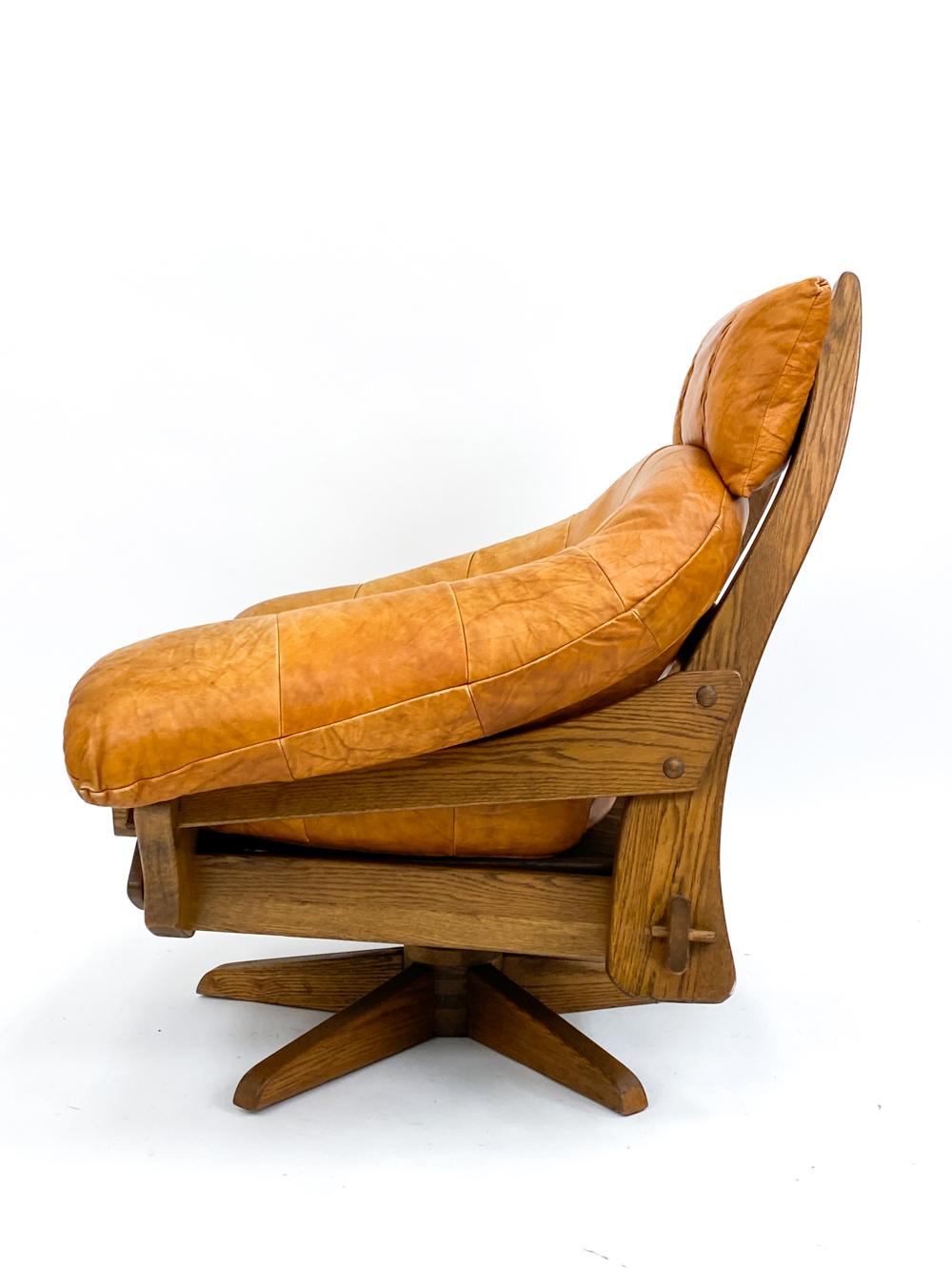 Leather And Oak Easy Chair With Footstool In Style Of Gerard Van Den Berg For Sale 5