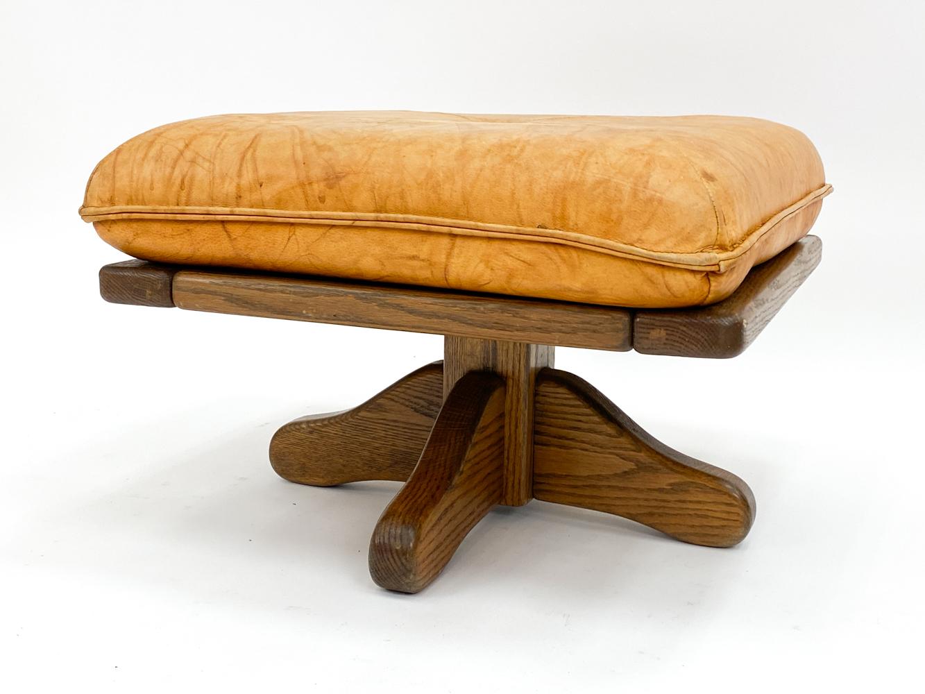 Leather And Oak Easy Chair With Footstool In Style Of Gerard Van Den Berg For Sale 13