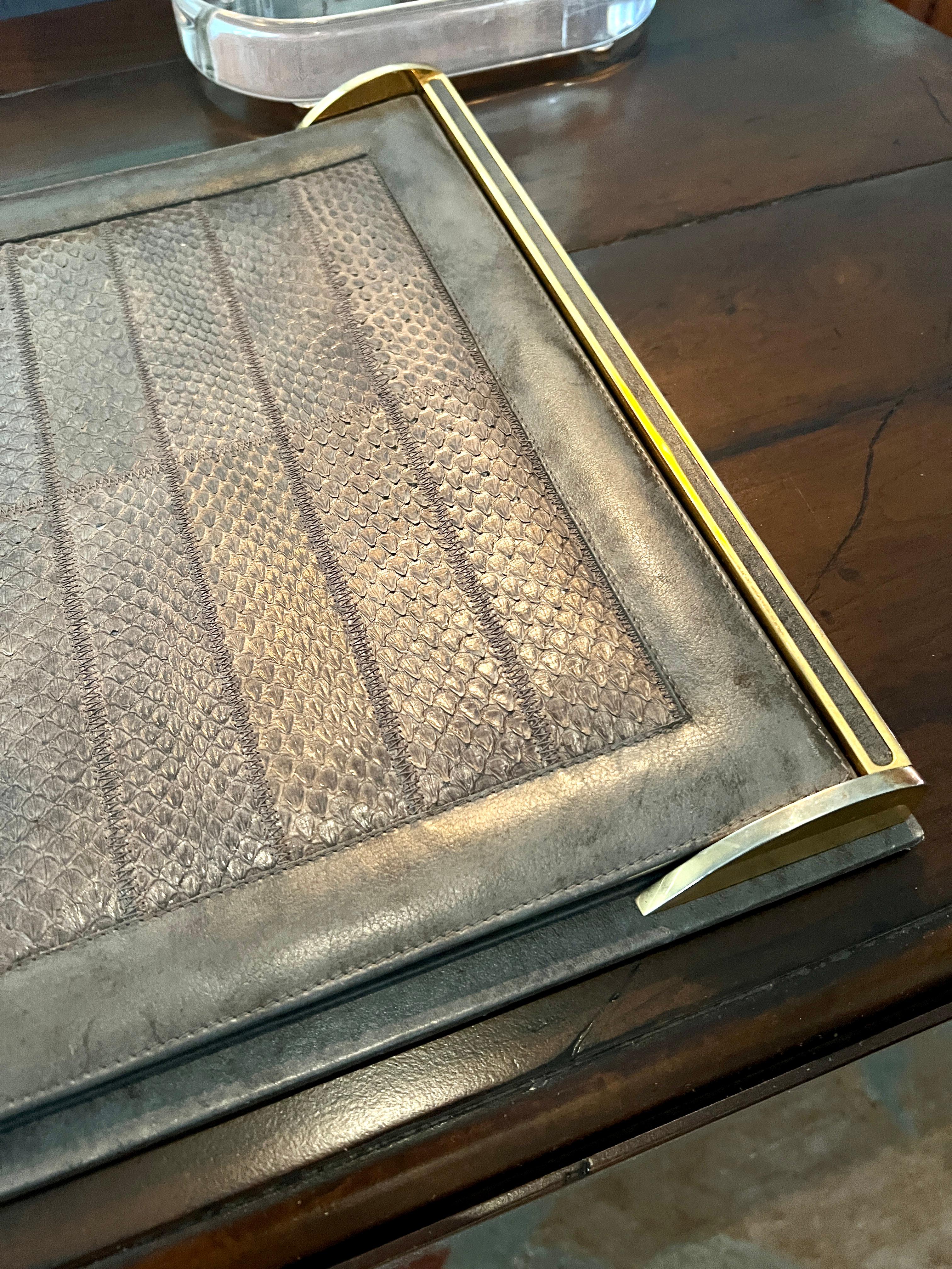 Pelle e rettile messicano con finiture in ottone  Blotter pieghevole con tasche in vendita 2