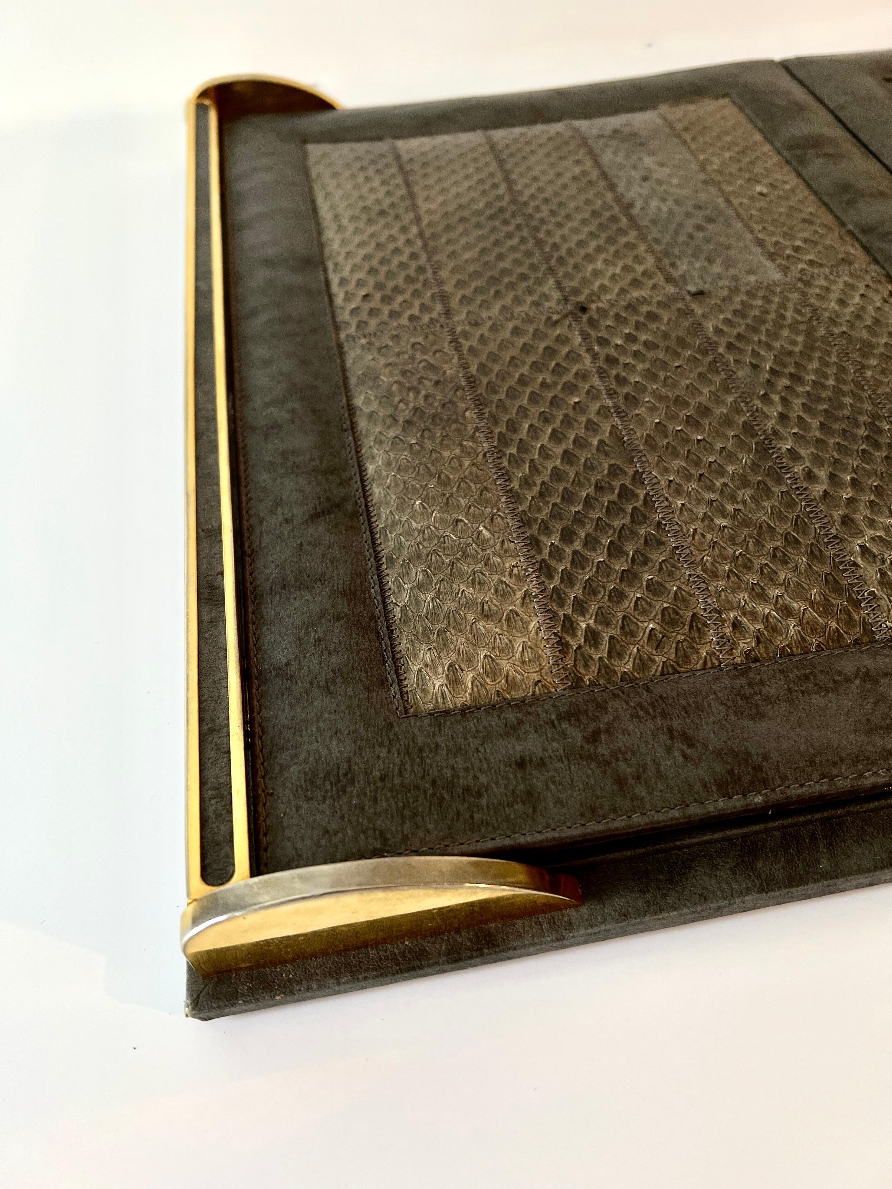 Messicano Pelle e rettile messicano con finiture in ottone  Blotter pieghevole con tasche in vendita