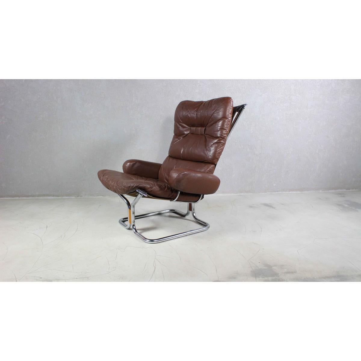 20th Century Leather And Rosewood Lounge Chair By Harald Relling For Westnofa, Norway 1970s For Sale
