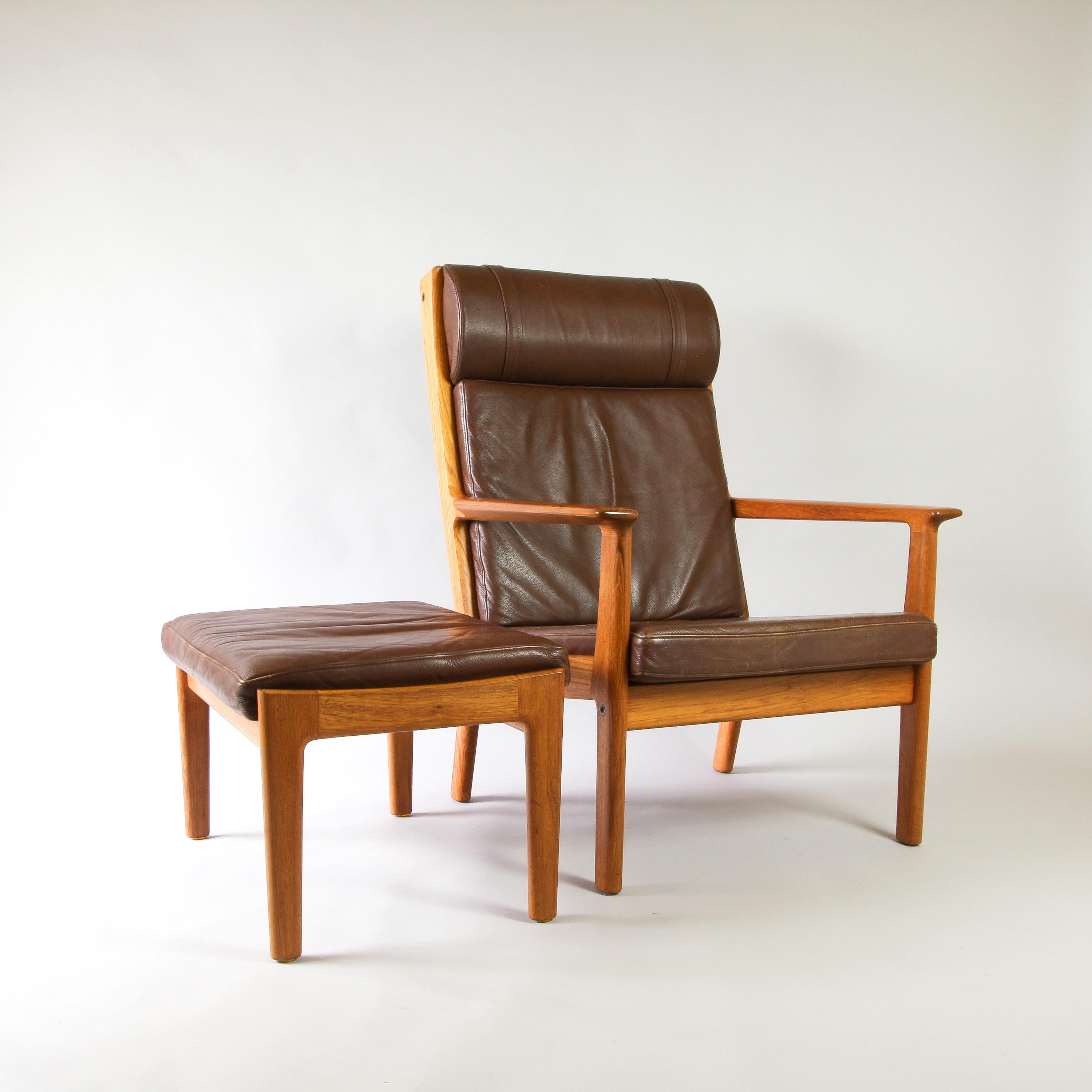 Mid-Century Modern Leather and Solid Ash Mid Century Armchair and Foot Stool, Hans Wegner, Denmark,