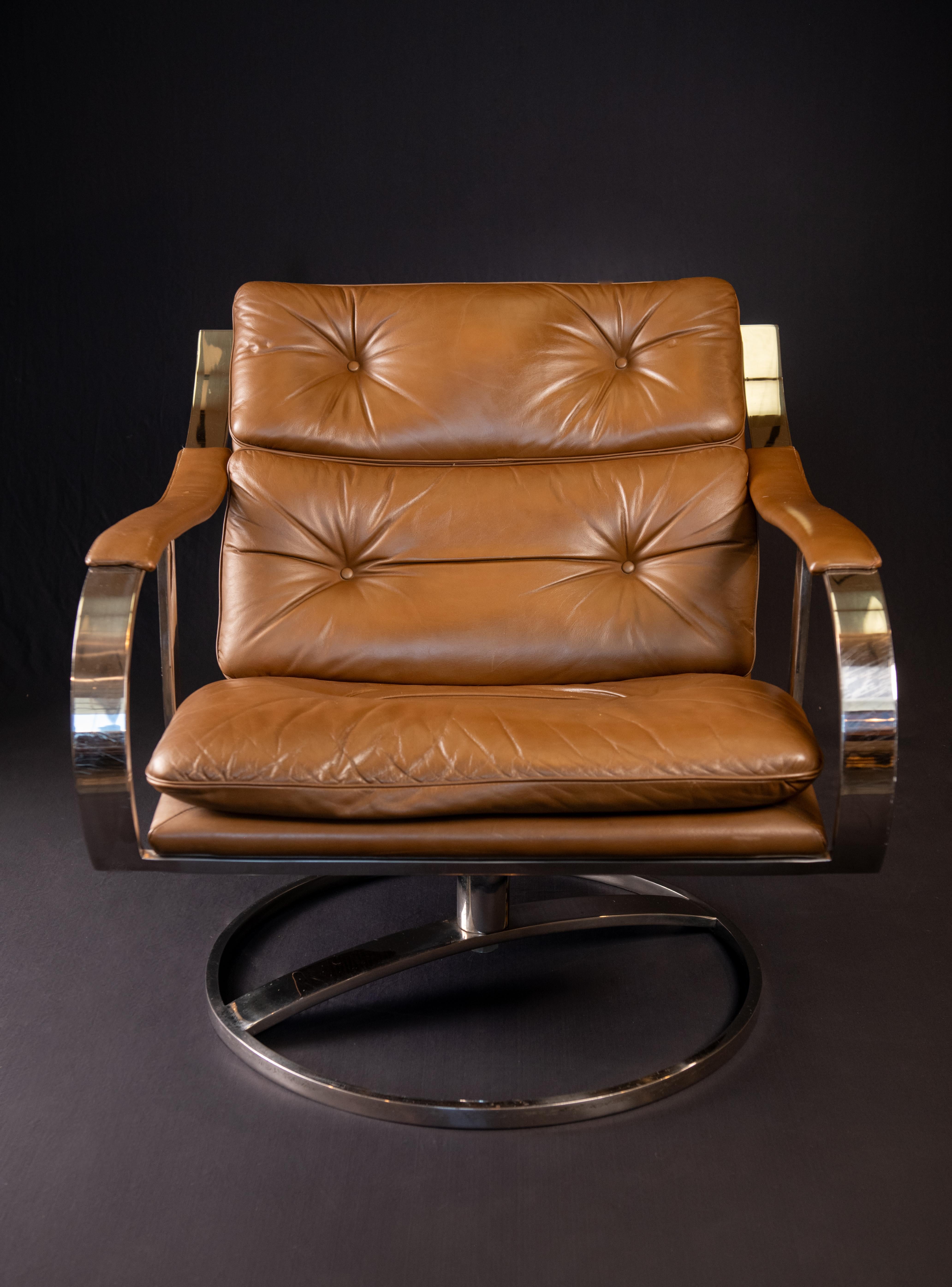 Mid-Century Modern Leather and Stainless Steel Swivel Chairs by Gardner and Leaver for Steelcase For Sale