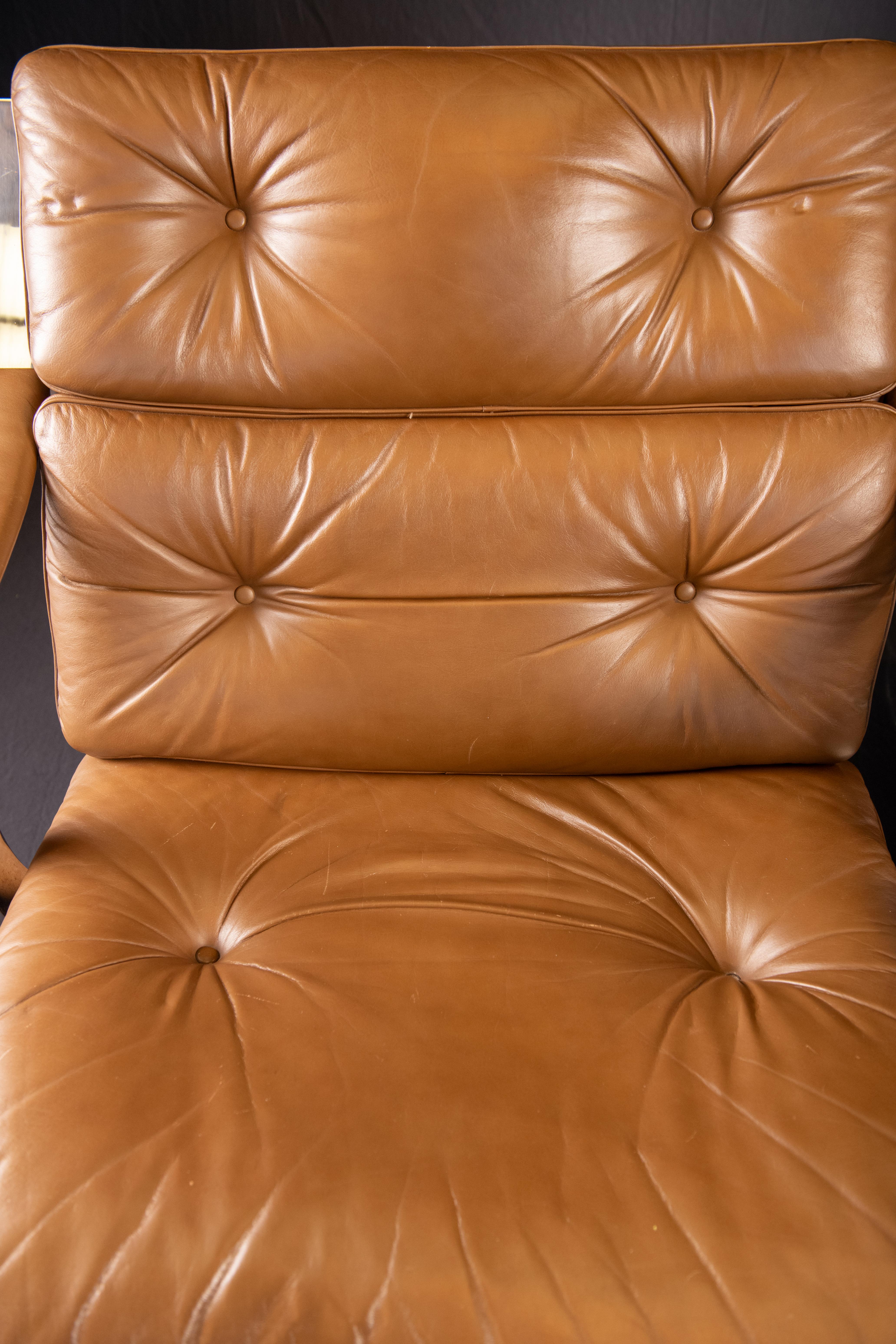 Leather and Stainless Steel Swivel Chairs by Gardner and Leaver for Steelcase For Sale 3