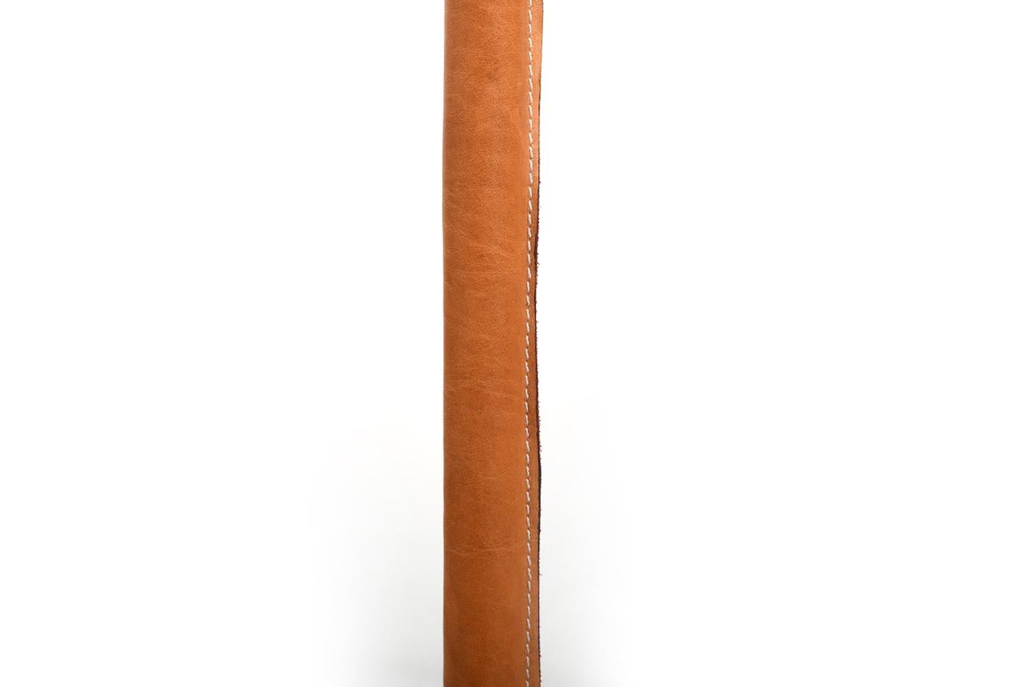 Stehlampen „Monolith“ aus Leder und Stahl von Jo Hammerborg im Angebot 3