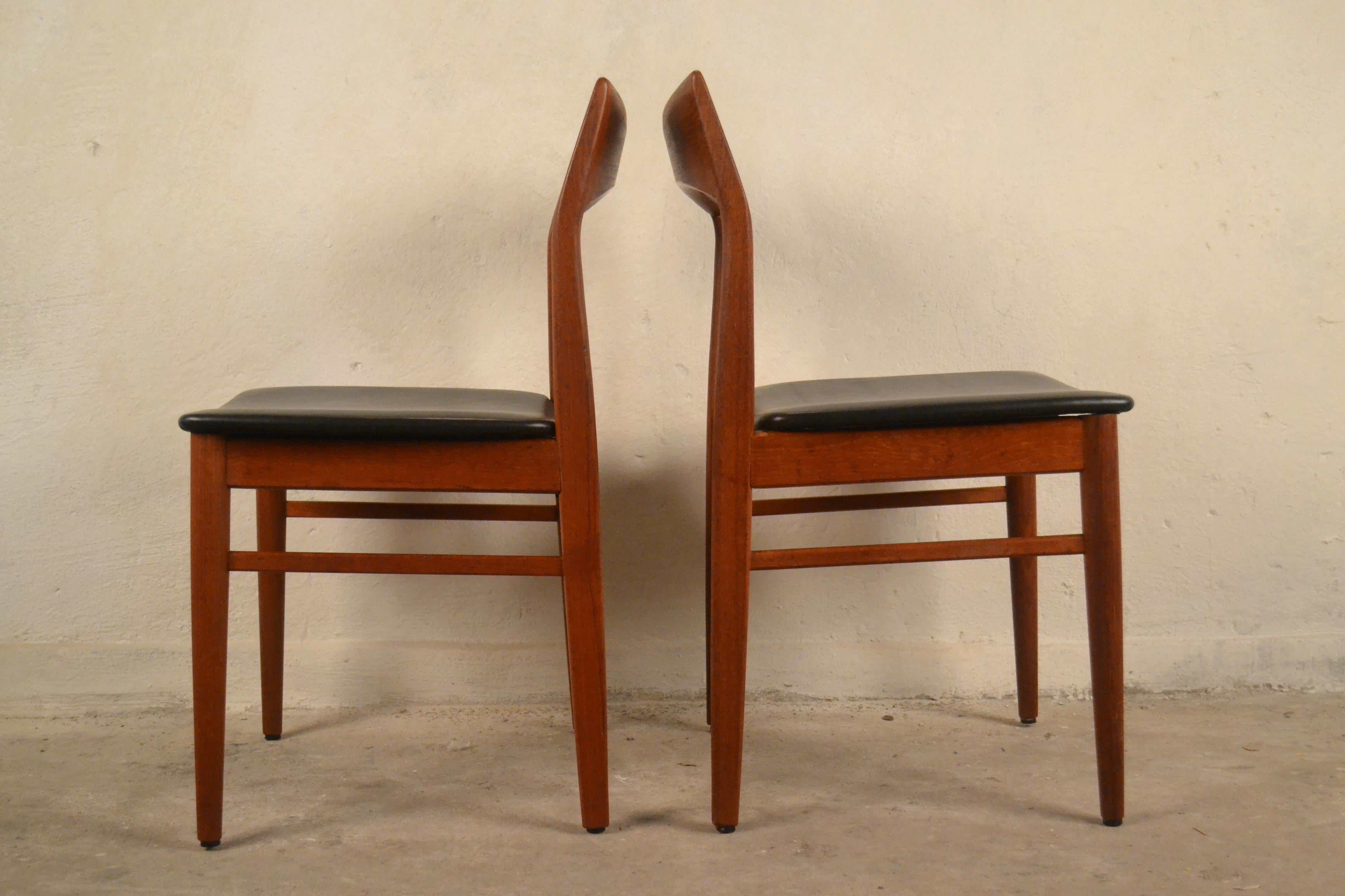 Mid-20th Century Leather and Teak Chairs by Henning Kjærnulf for Vejle Mobelfabrik, 1960s For Sale