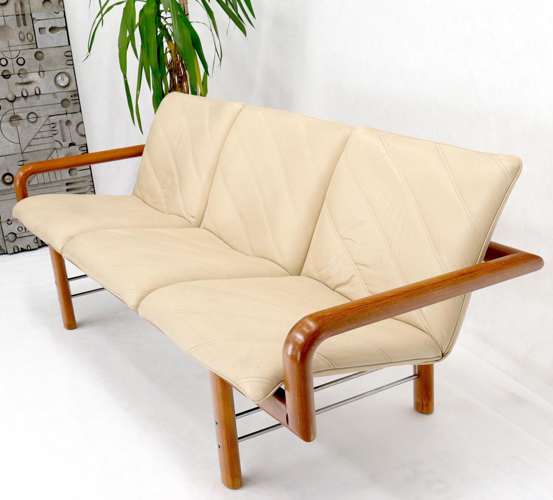 20th Century Leather and Teak Midcentury Danish Modern Floating Sofa For Sale
