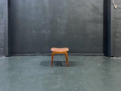 Tabouret en cuir et teck