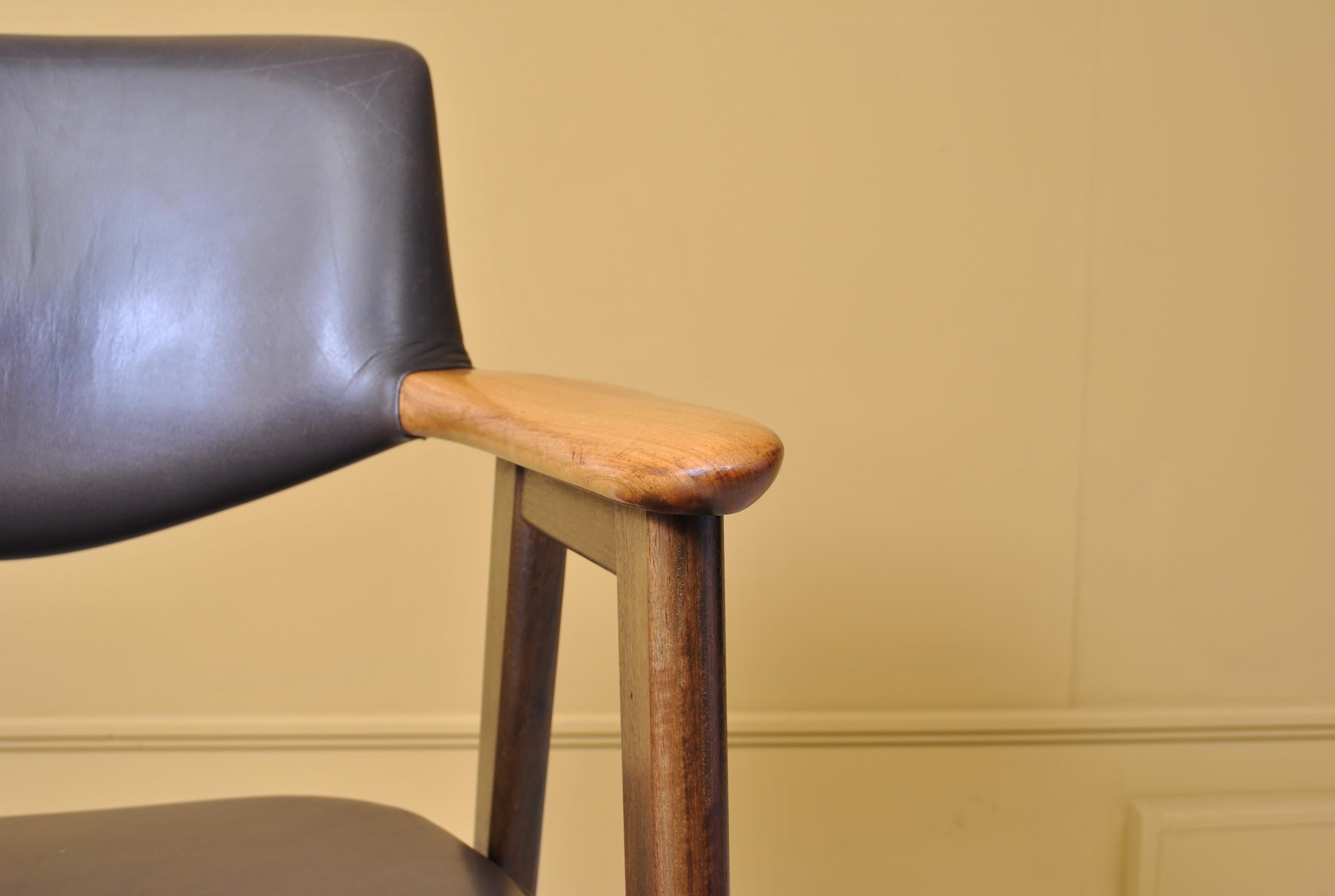 Leather and Walnut Erik Kirkegaard Desk Chair 5