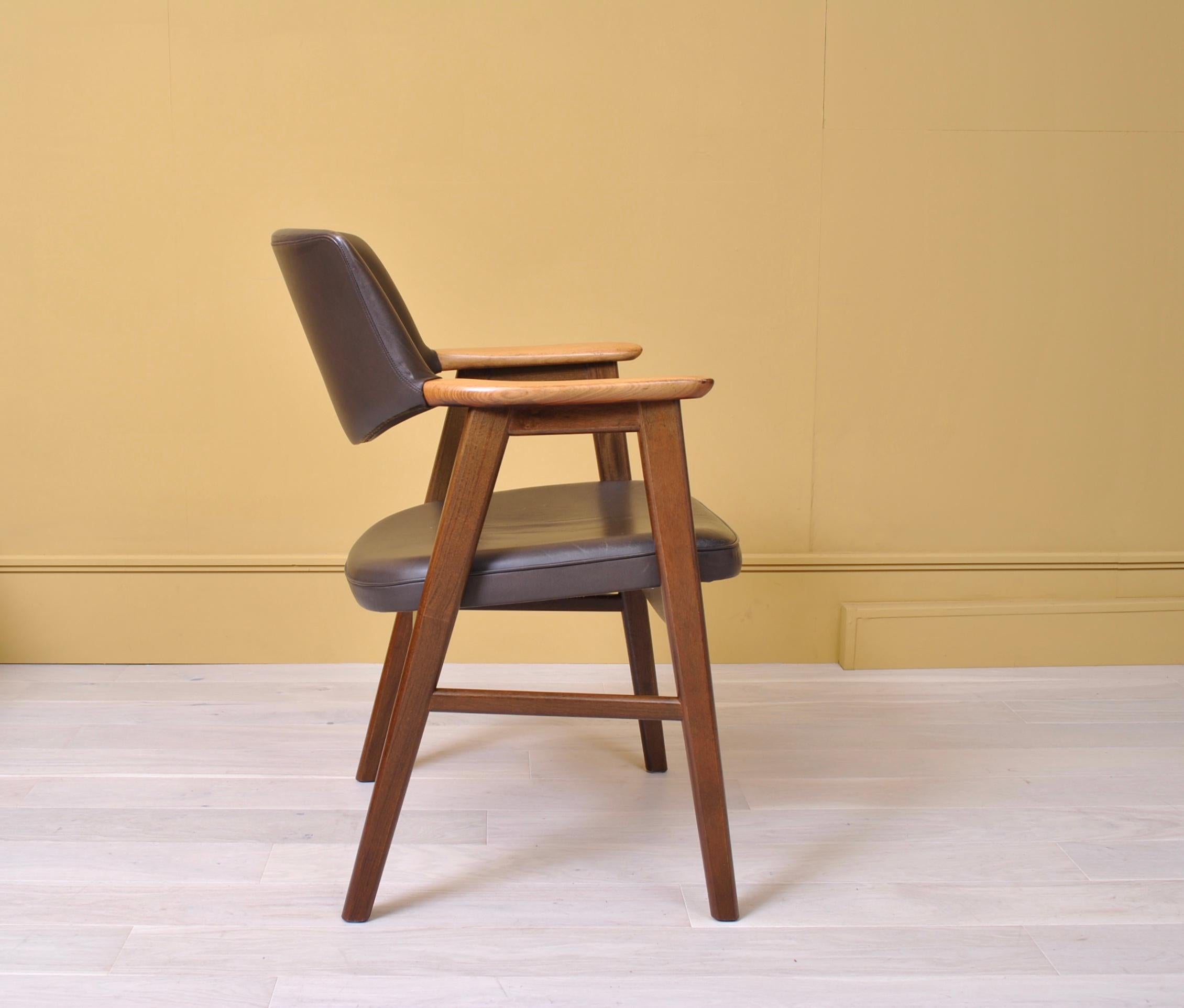 Leather and Walnut Erik Kirkegaard Desk Chair 3