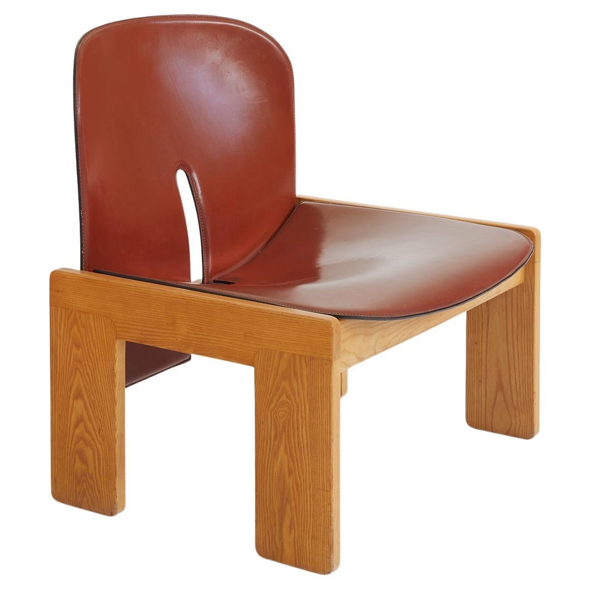 Fauteuil de salon en cuir et bois « 925 » d'Afra et Tobia Scarpa, Cassina 1965