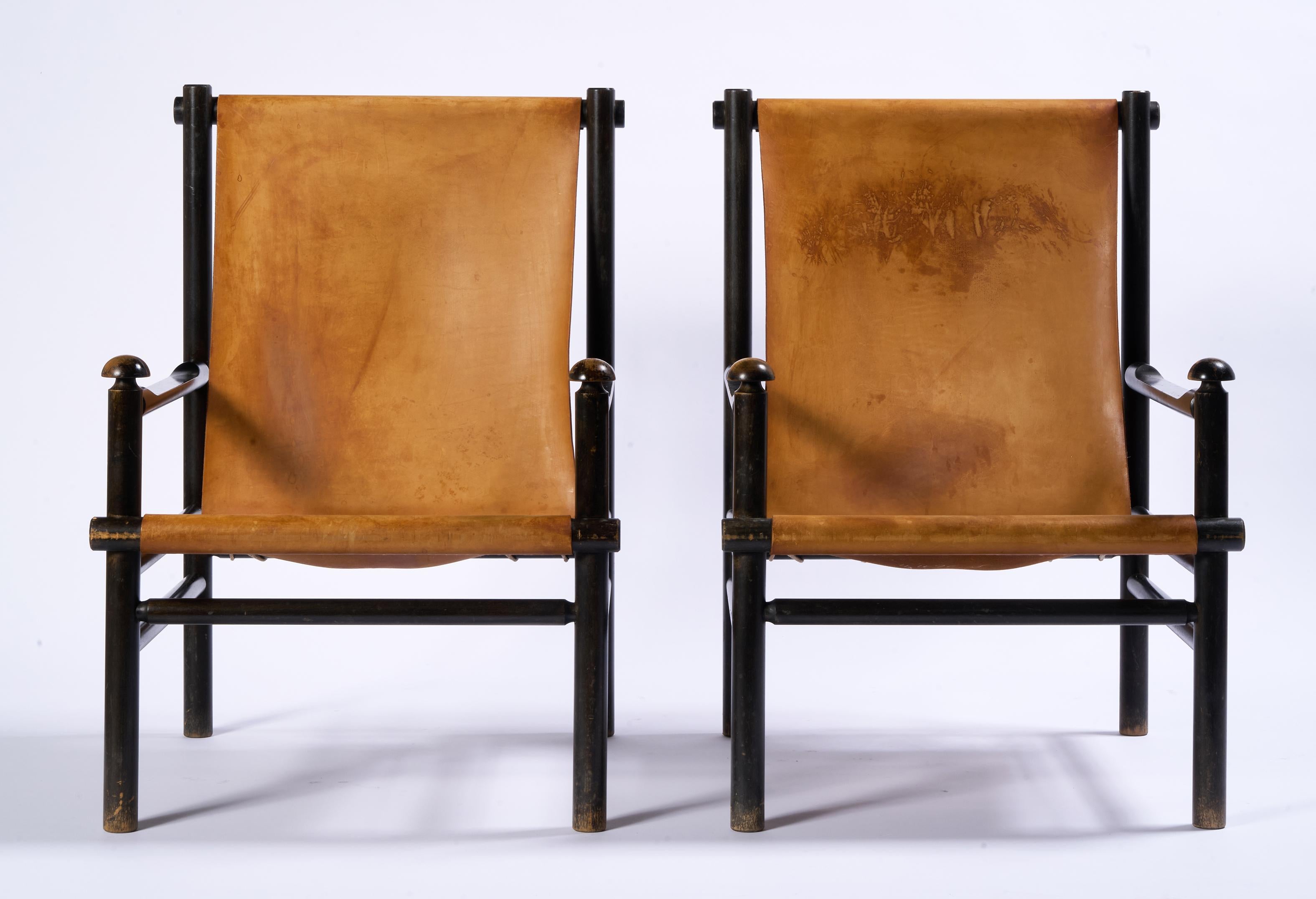 Sling Chairs aus Leder und Holz, niederländischer Designer, ein Paar (Organische Moderne) im Angebot