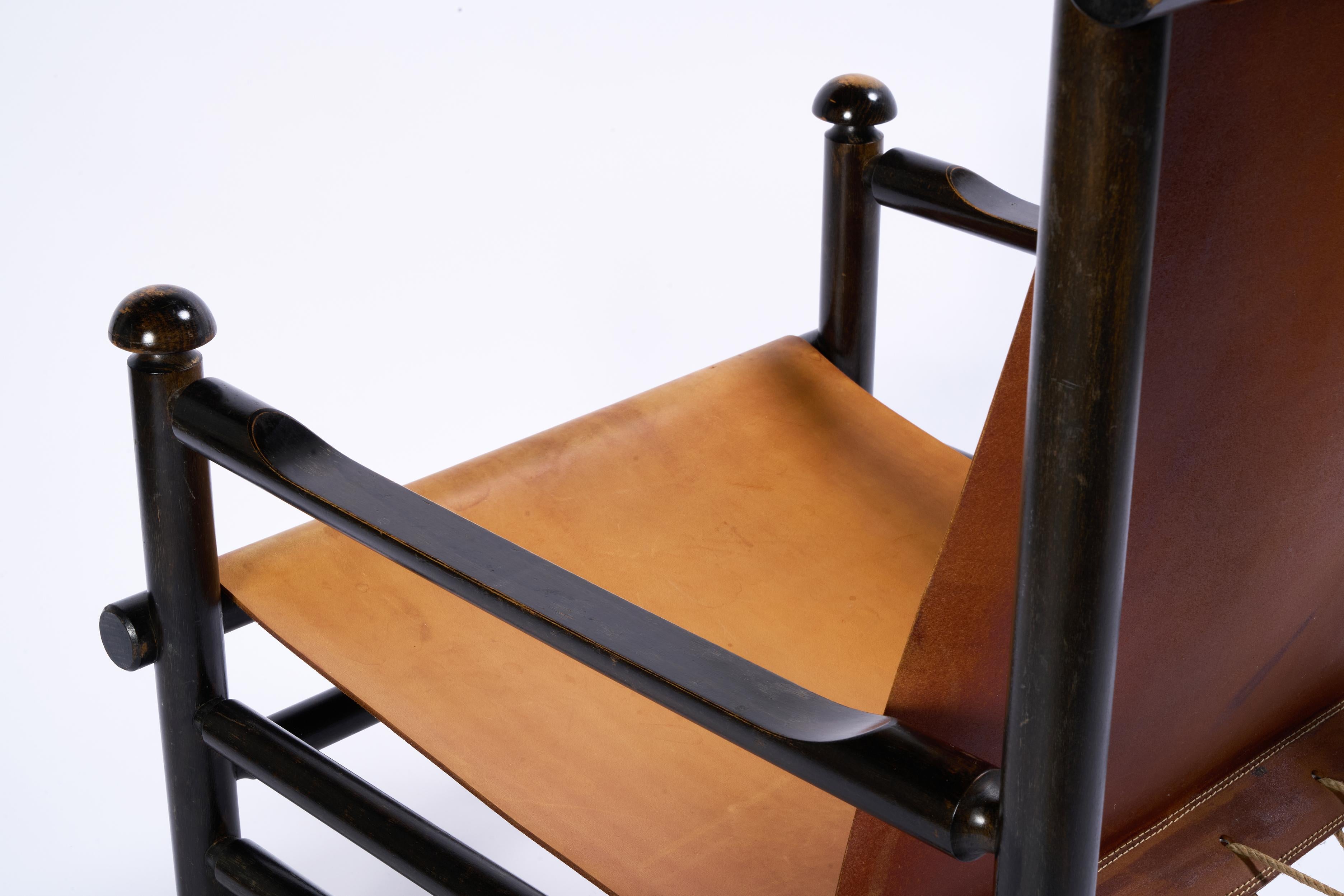 Sling Chairs aus Leder und Holz, niederländischer Designer, ein Paar im Angebot 3