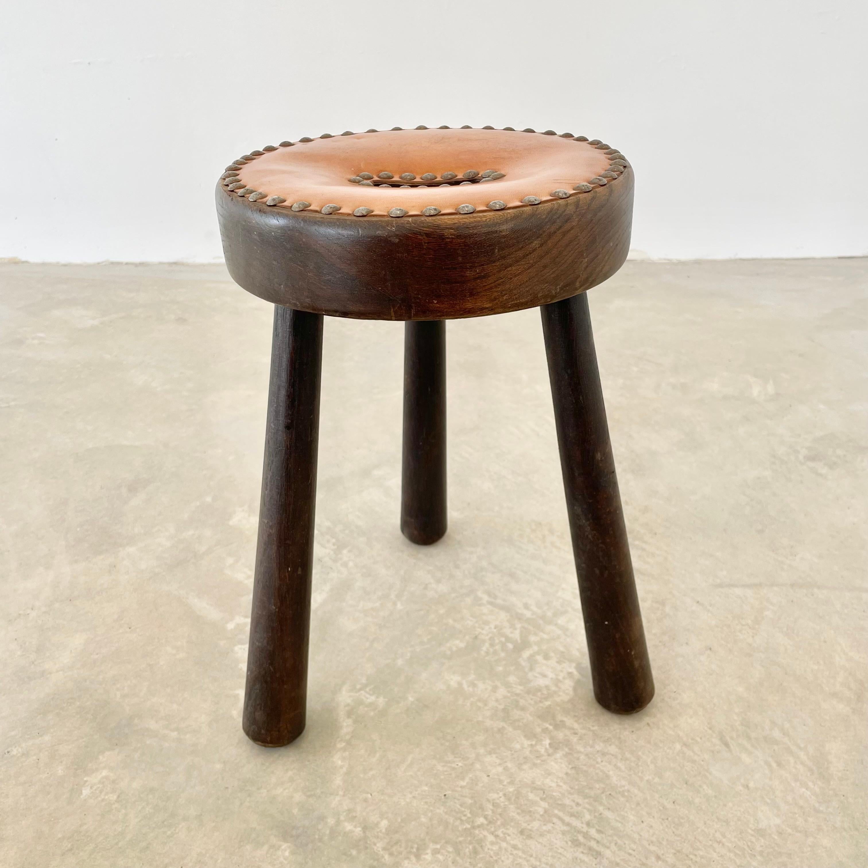 Leather and Wood Studded Stool, 1970s France For Sale 4