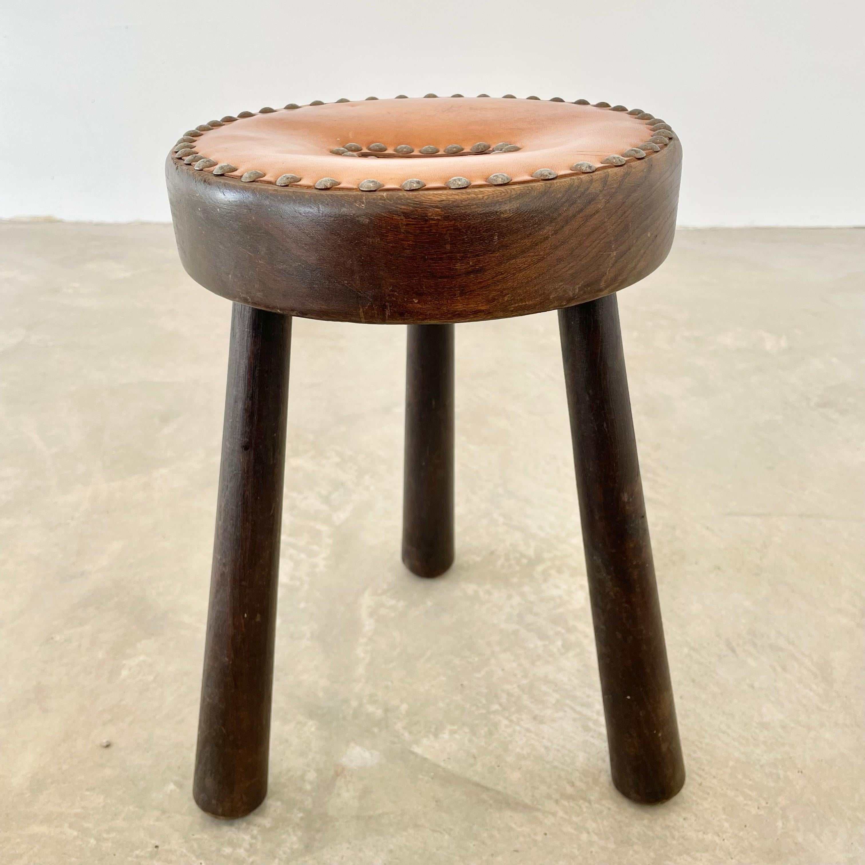 Brutalist Leather and Wood Studded Stool, 1970s France For Sale