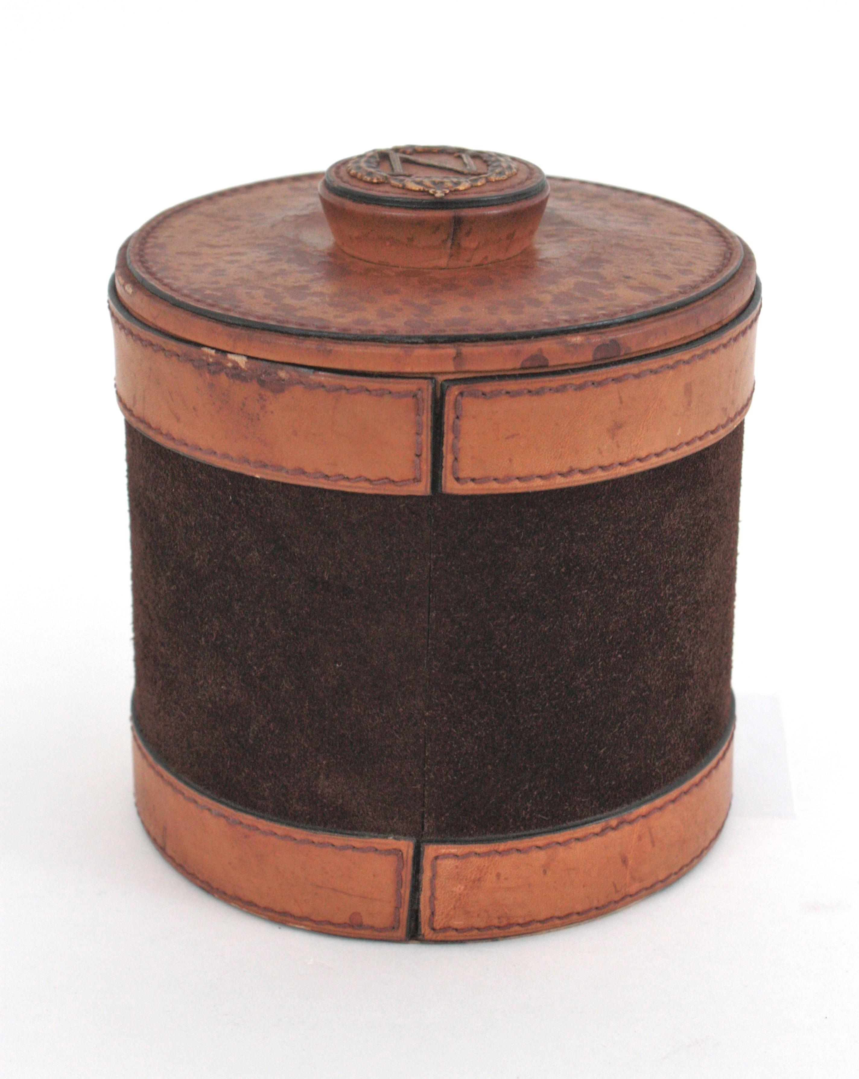 Caja humidificador de tabaco en cuero y madera , Francia años 50 en venta 8