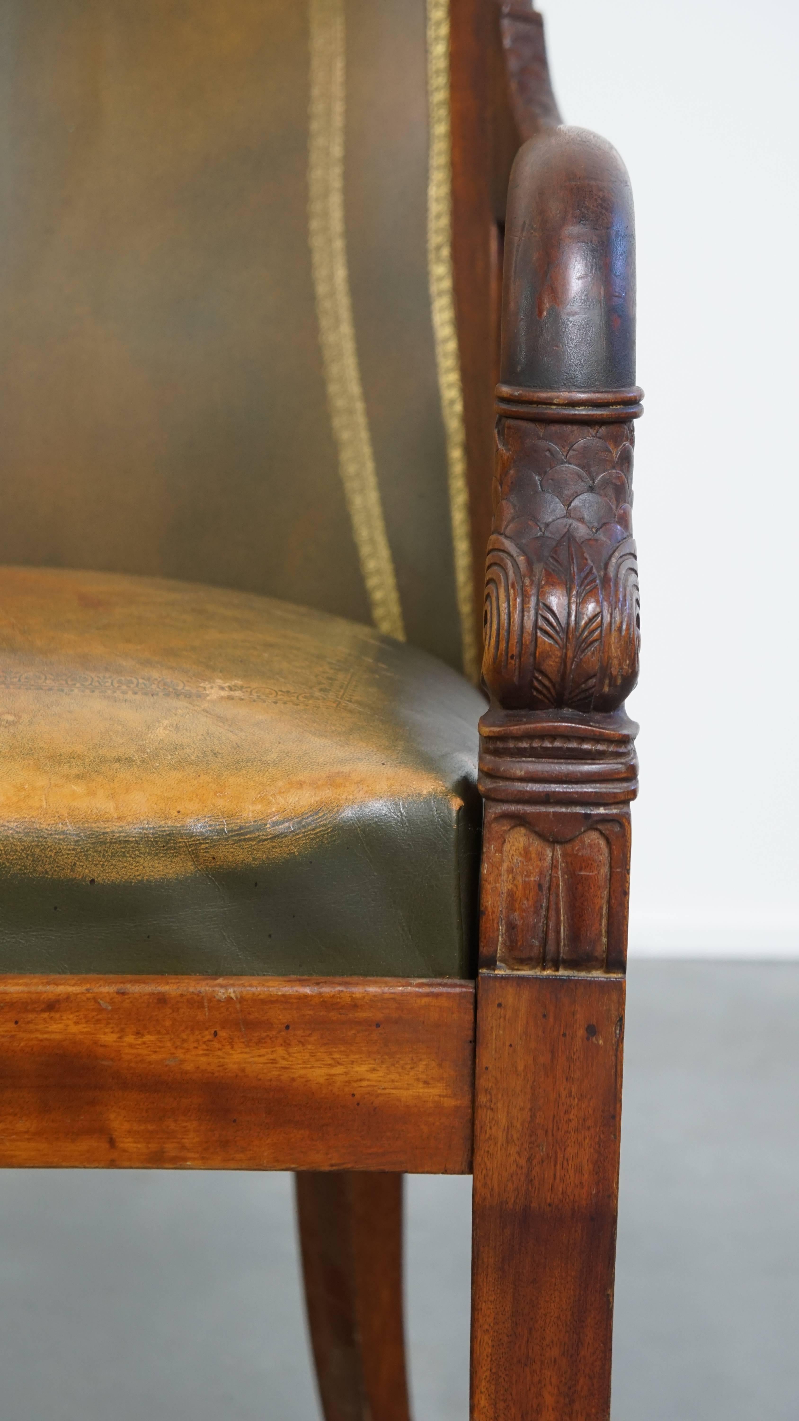 Sedia da scrivania in pelle e legno in stile Impero dei primi del Novecento in vendita 5