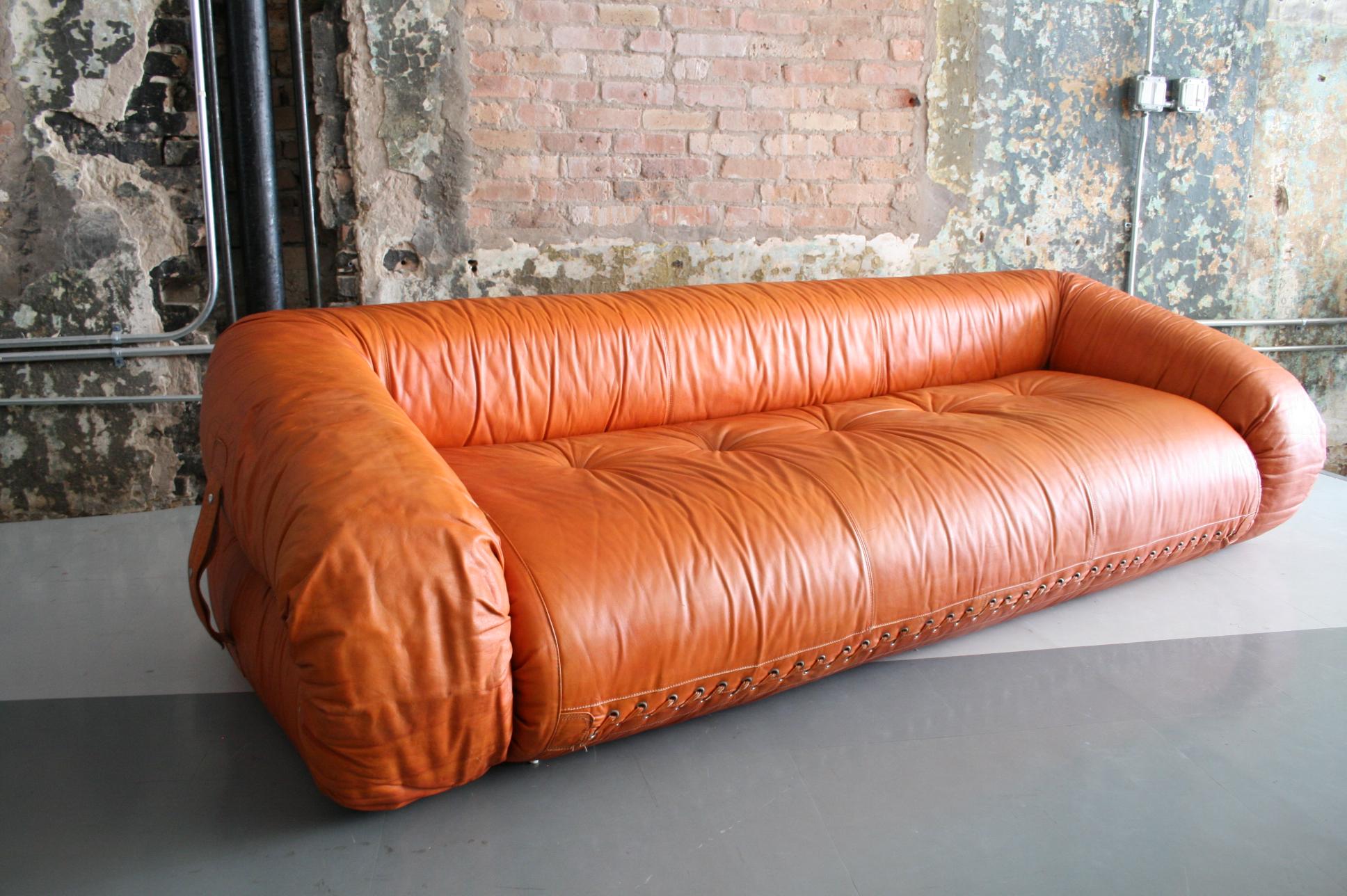 Leather Anfibio Sofa / Bed by Alessandro Becchi for Giovannetti Collezioni, 1971 (Moderne der Mitte des Jahrhunderts)