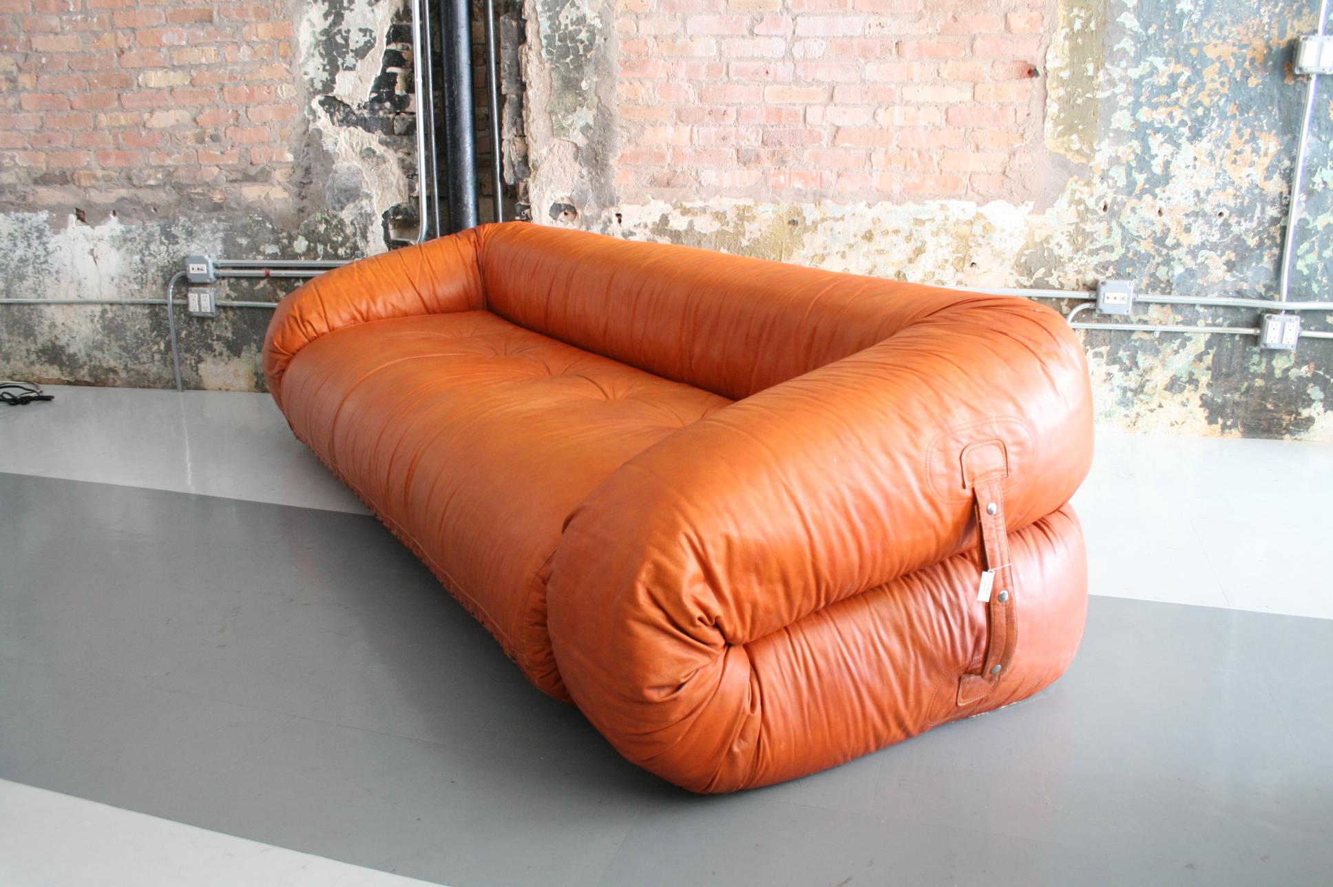 Italian Leather Anfibio Sofa / Bed by Alessandro Becchi for Giovannetti Collezioni, 1971