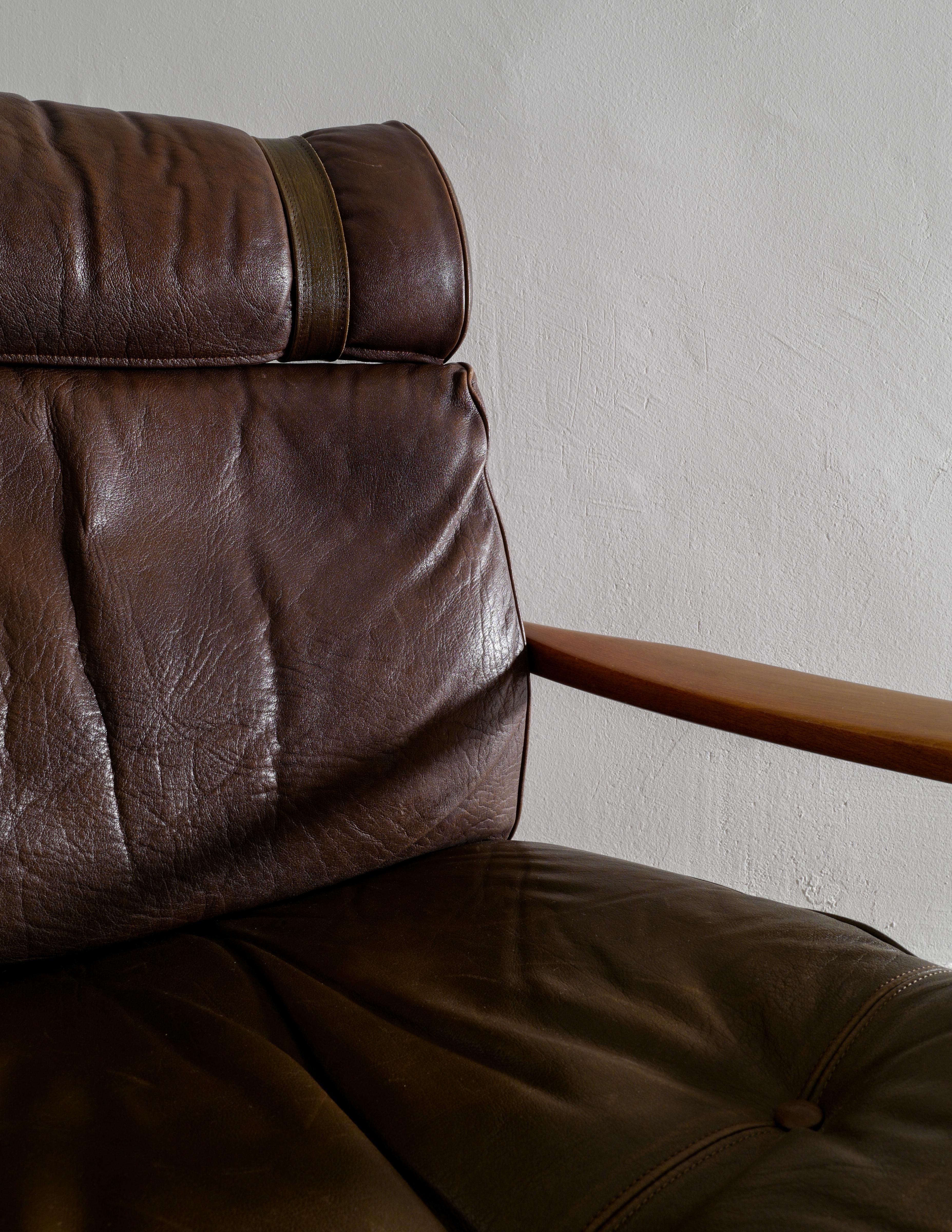 Mid-20th Century Leather Arm Easychair by Ingemar Thillmark Produced by OPE Möbler, Sweden, 1960s For Sale
