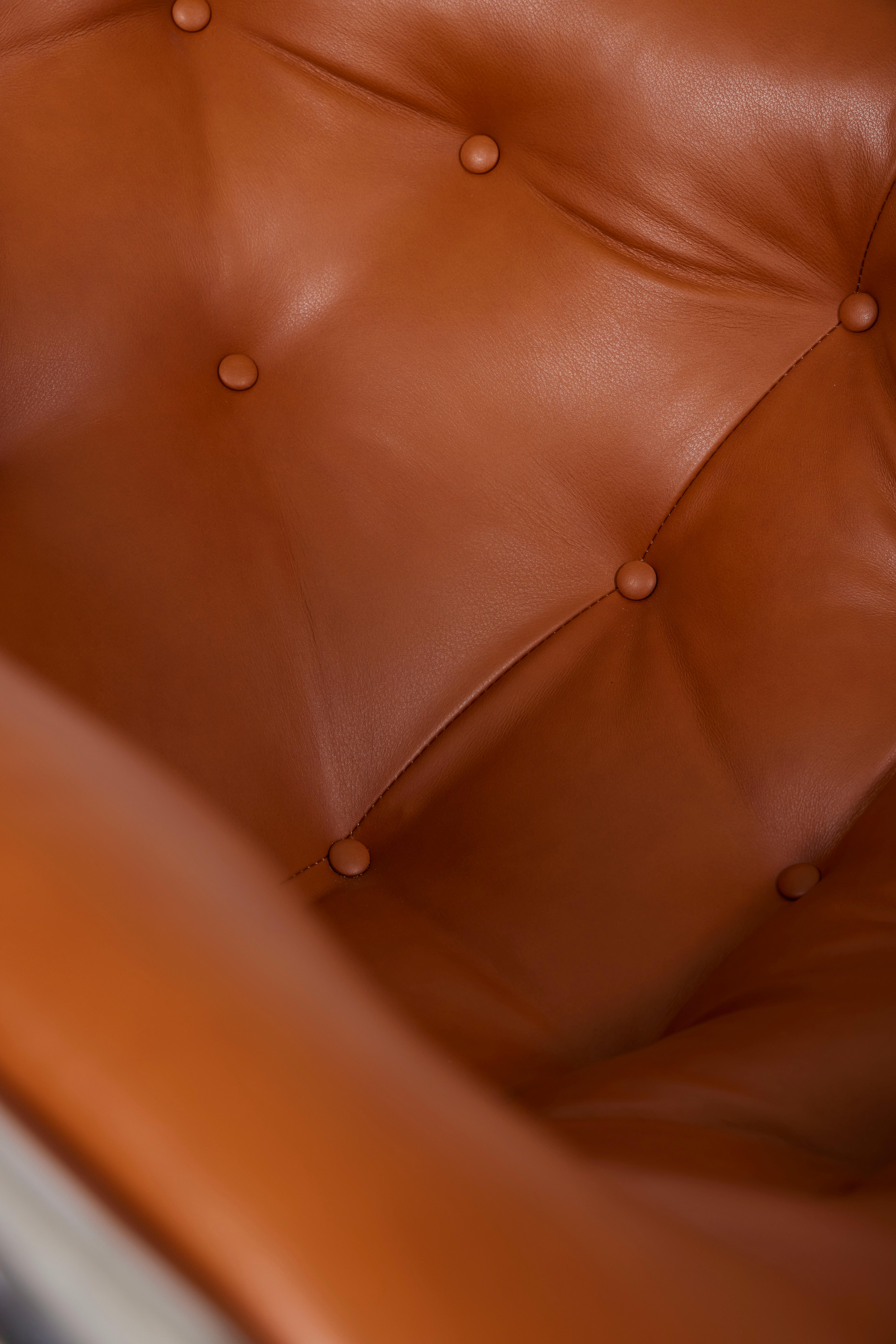 Leather armchair 