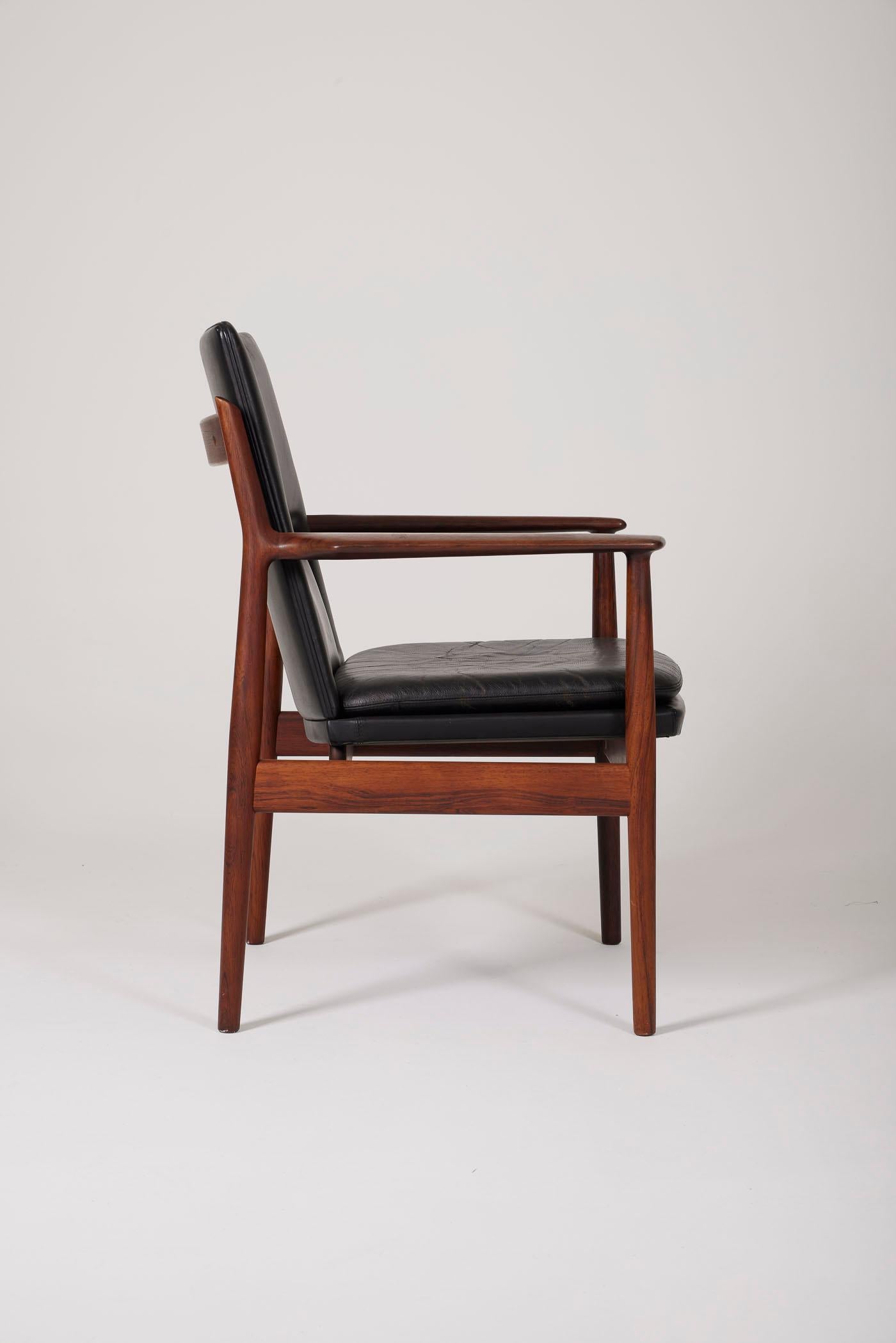 Leather armchair by Arne Vodder For Sale 1