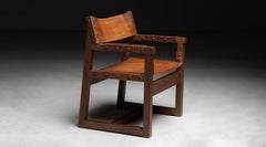 Fauteuil en cuir par BIOSCA, Espagne circa 1960