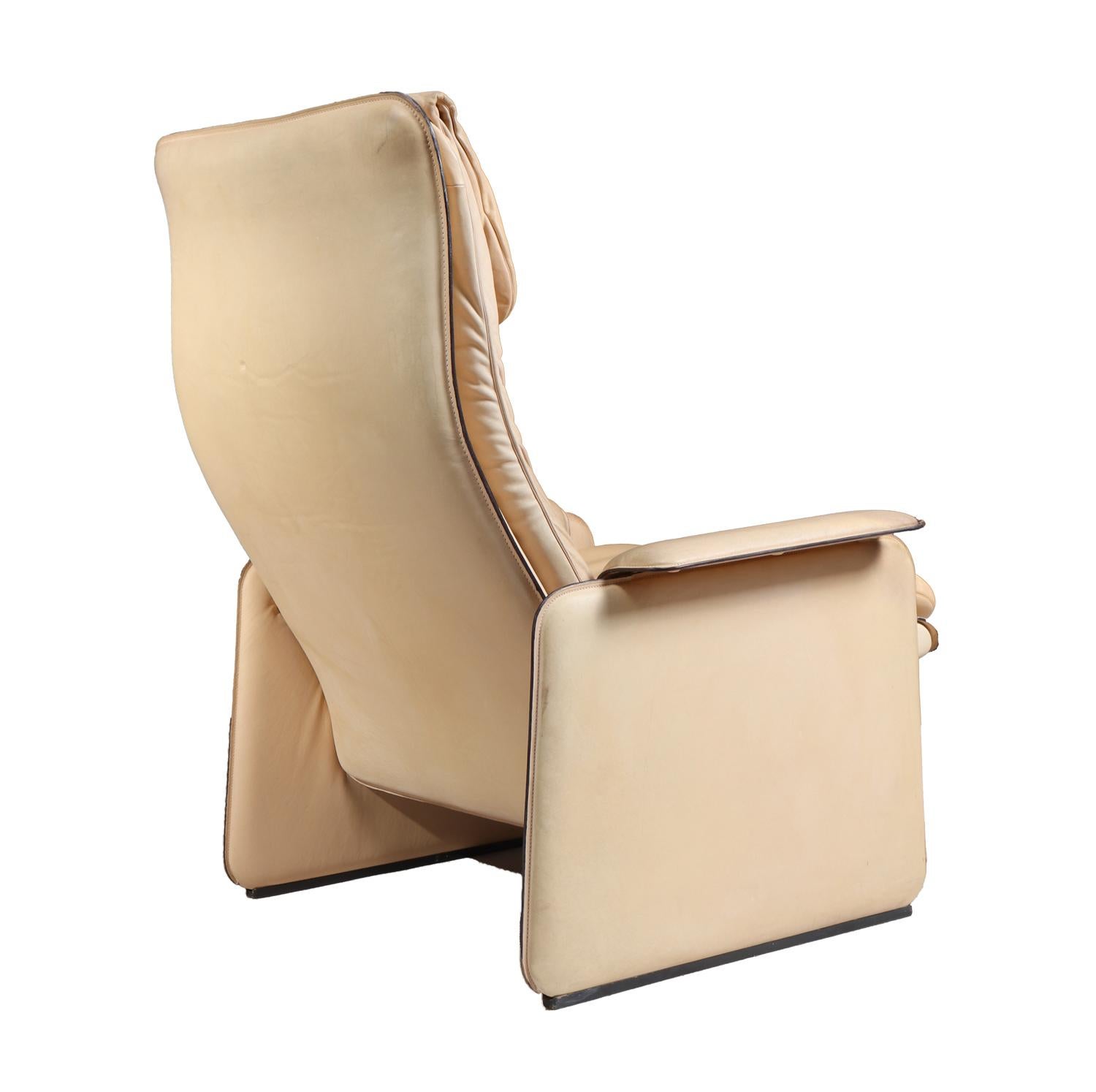 Swiss Leather Armchair by De Sede, circa 1980 For Sale