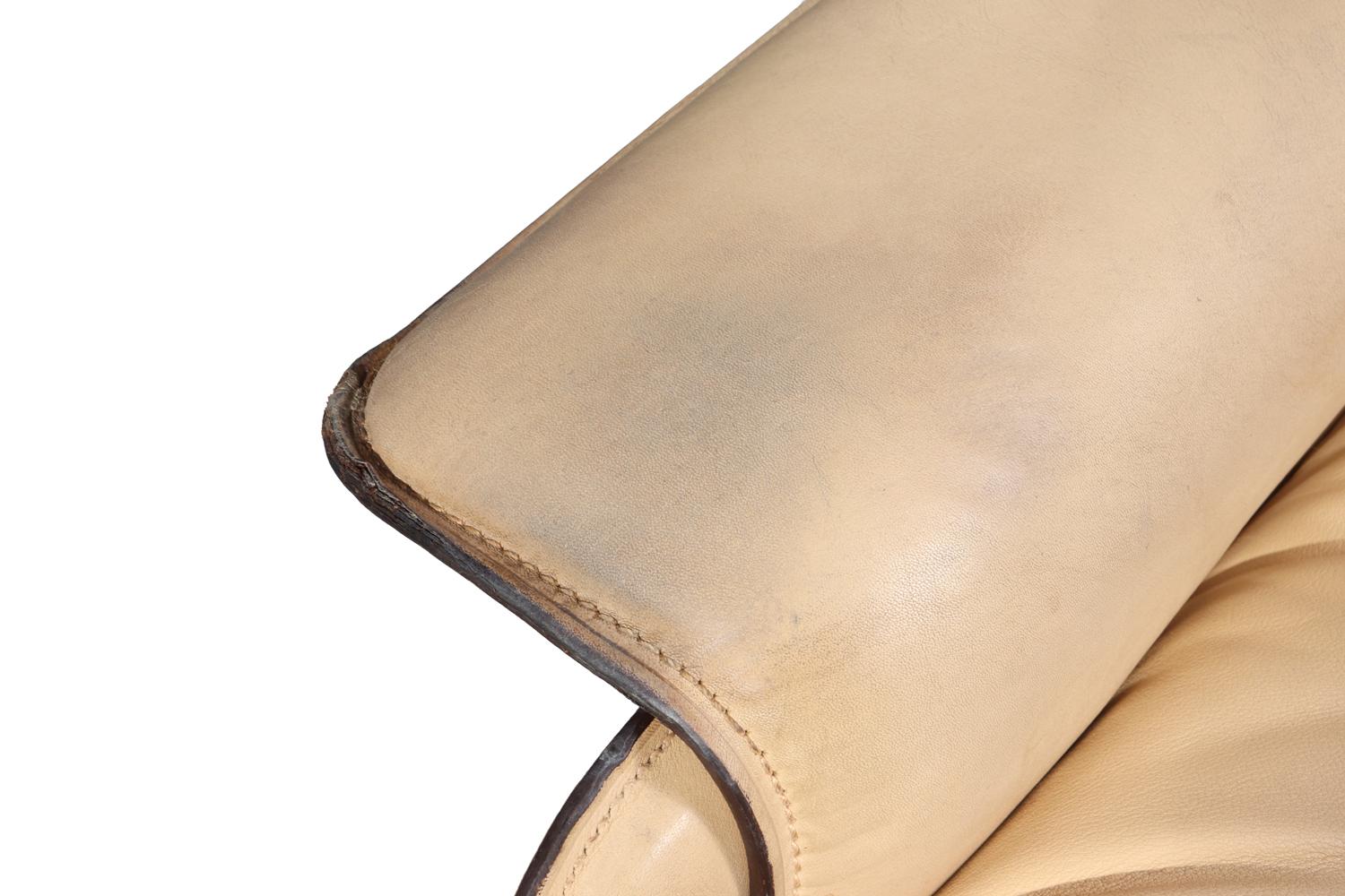 Leather Armchair by De Sede, circa 1980 For Sale 3