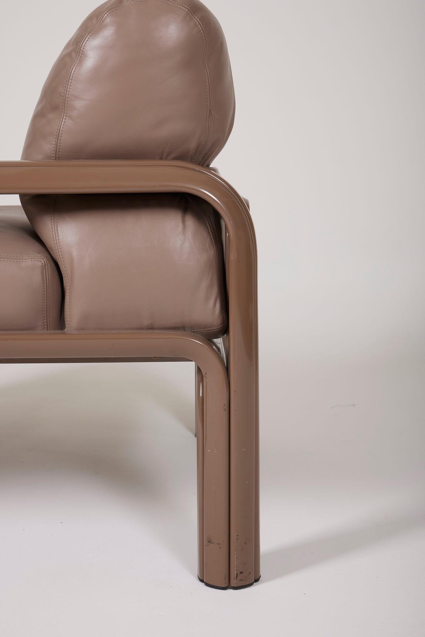 Leather armchair by Gae Aulenti 7
