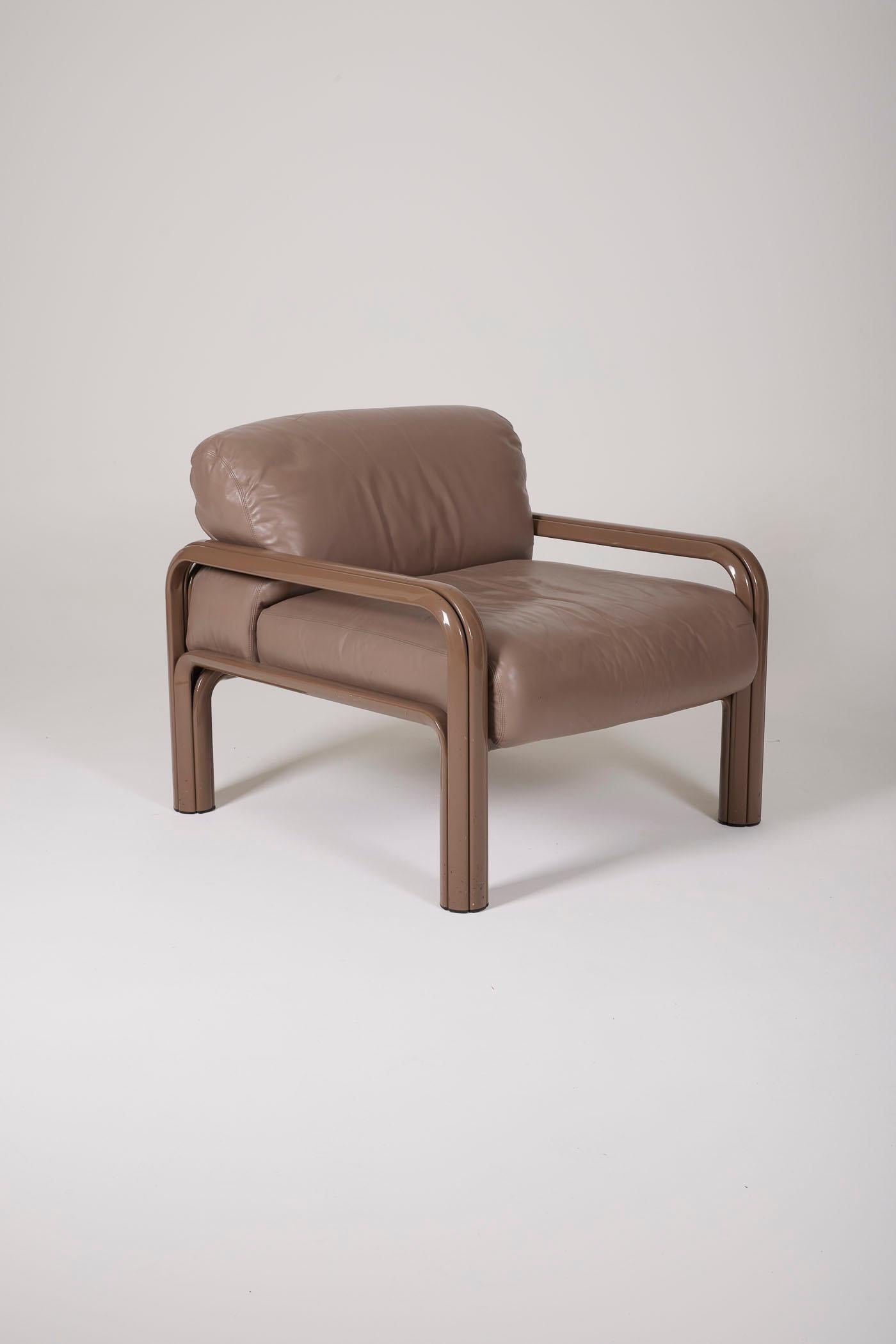 Leather armchair by Gae Aulenti For Sale 2