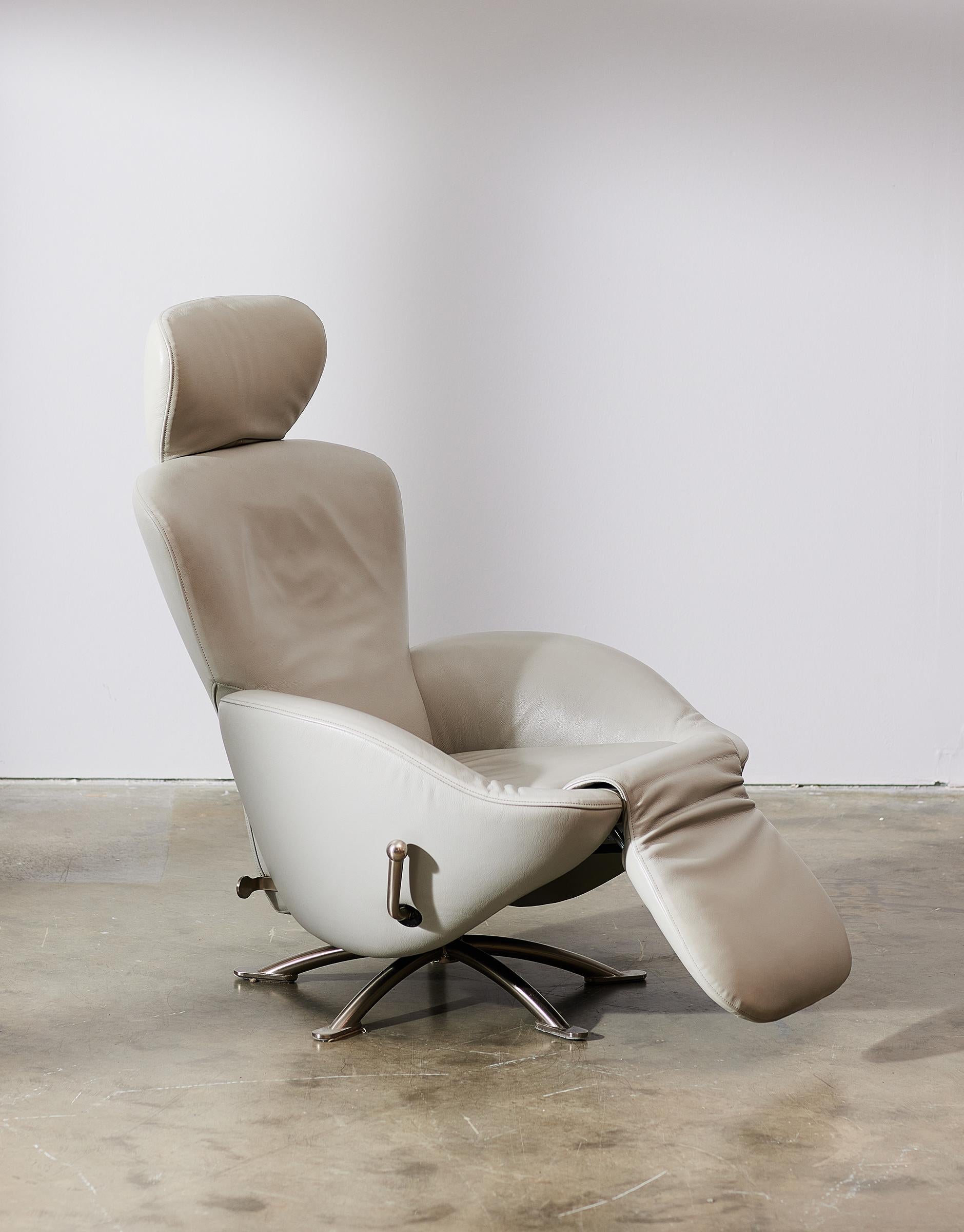 Leather Armchair Dodo by Toshiyuki Kita for Cassina Italy, 2000s In Good Condition In Debrecen-Pallag, HU
