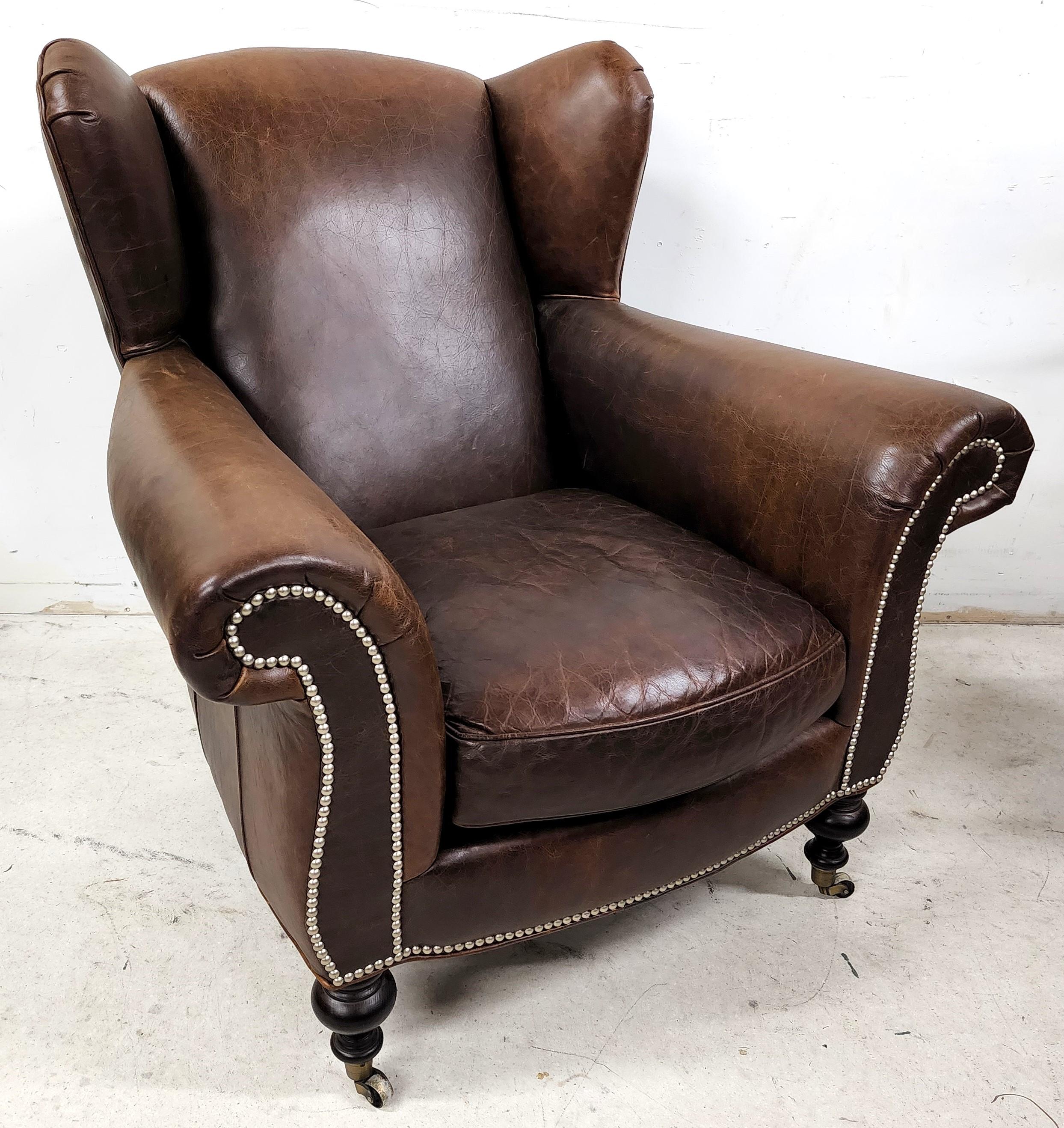 Mid-Century moderno Poltrona e ottomana in pelle Wingback Library Reading di LEE INDUSTRIES in vendita