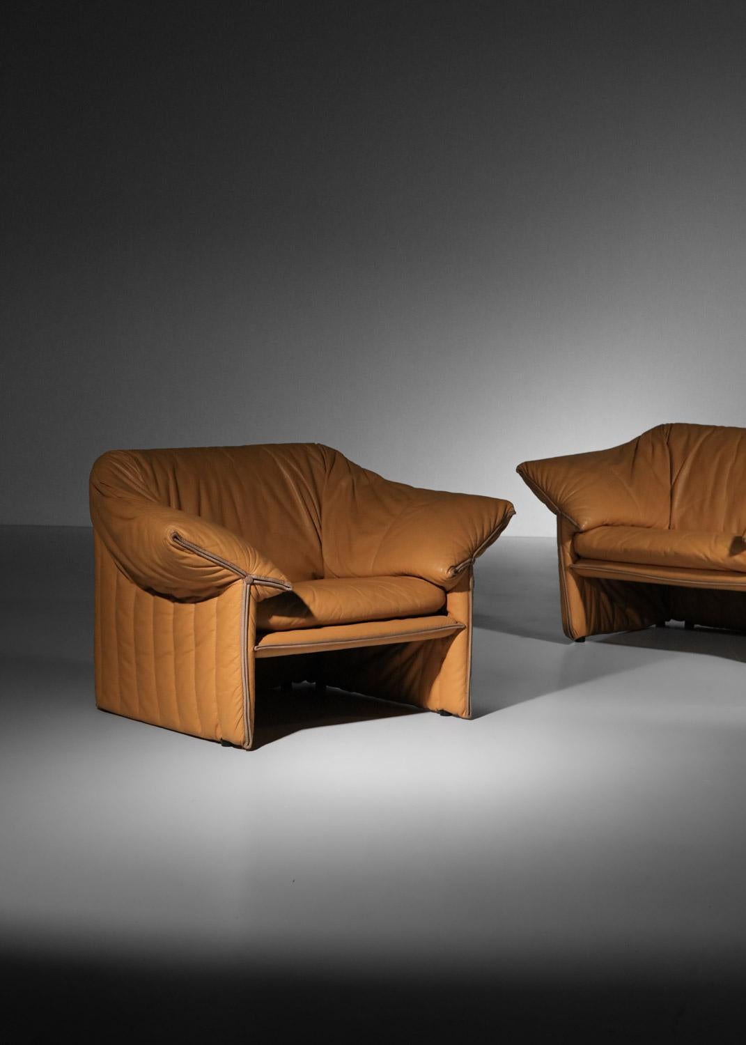 Leather armchairs and sofa Mario Bellini model Le stelle for B&B Italia For Sale 4