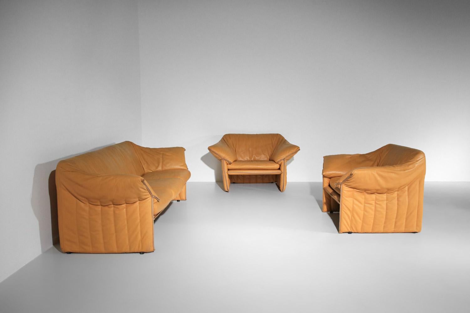 Italian Leather armchairs and sofa Mario Bellini model Le stelle for B&B Italia For Sale