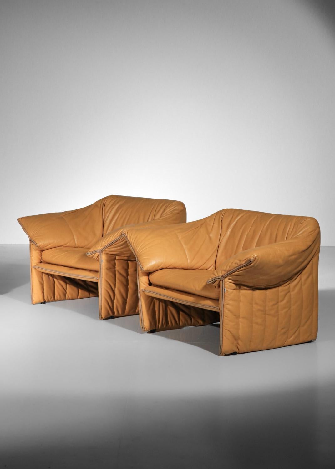 Leather armchairs and sofa Mario Bellini model Le stelle for B&B Italia For Sale 1