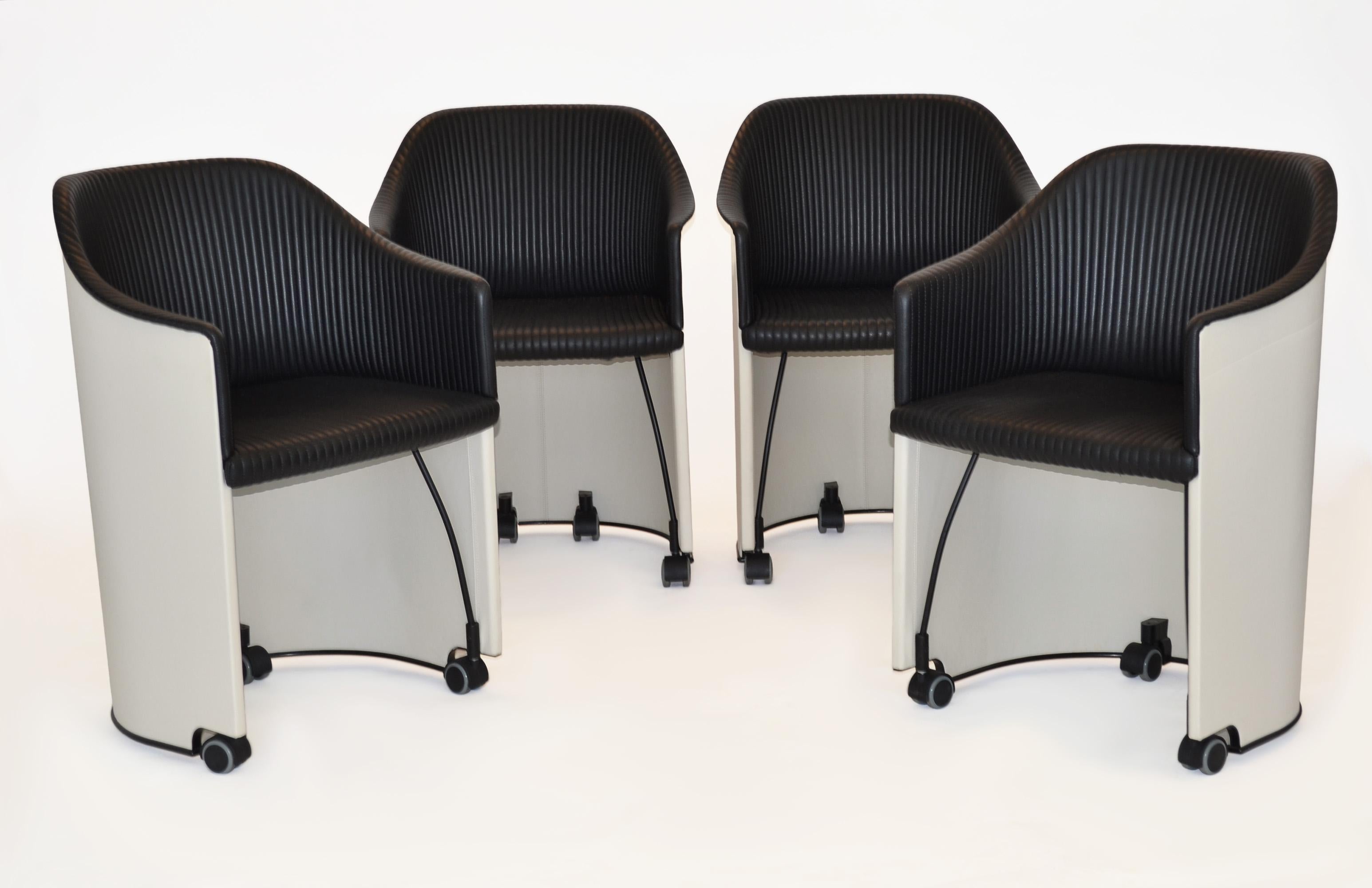 Fauteuils en cuir Afra & Tobia Scarpa pour Maxalto, Artona Modèle 8552, Italie

Exceptionnel ensemble de quatre fauteuils 