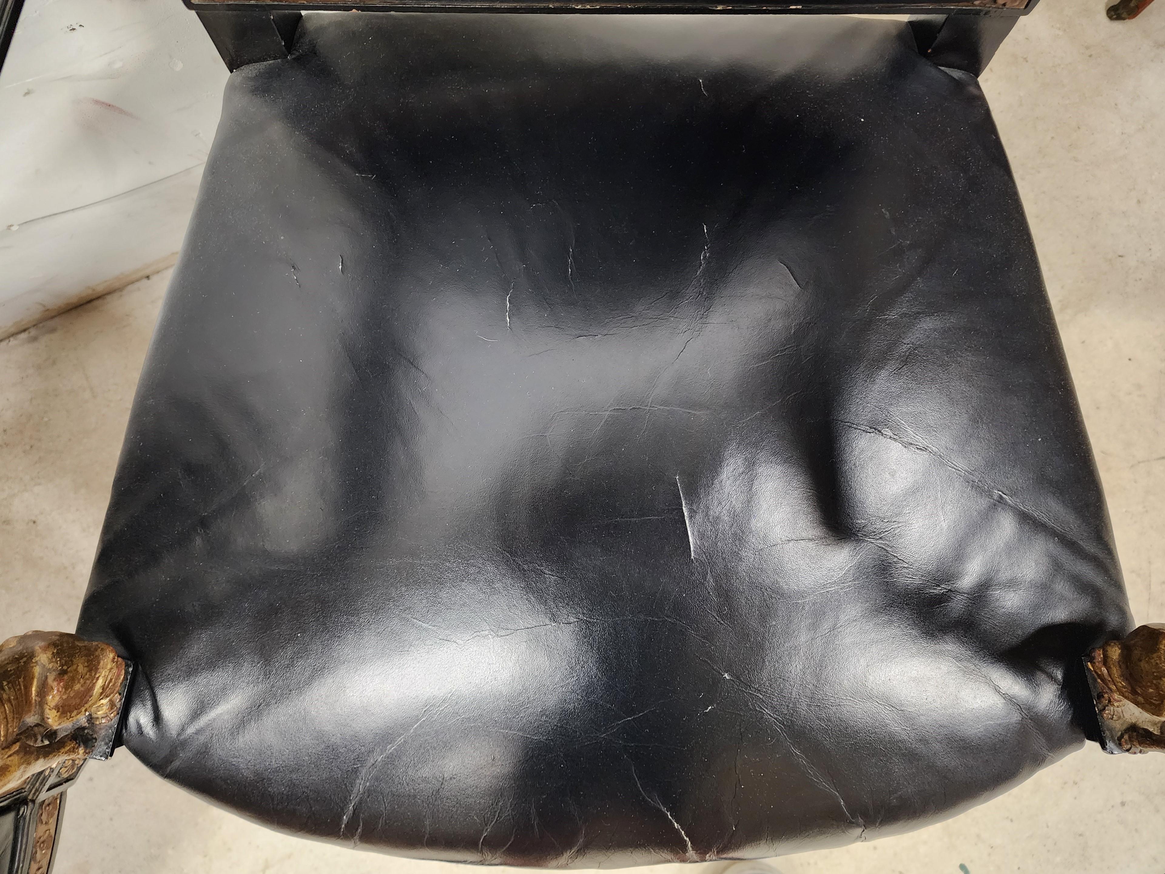 Poltrone in pelle stile impero metà secolo in vendita 6